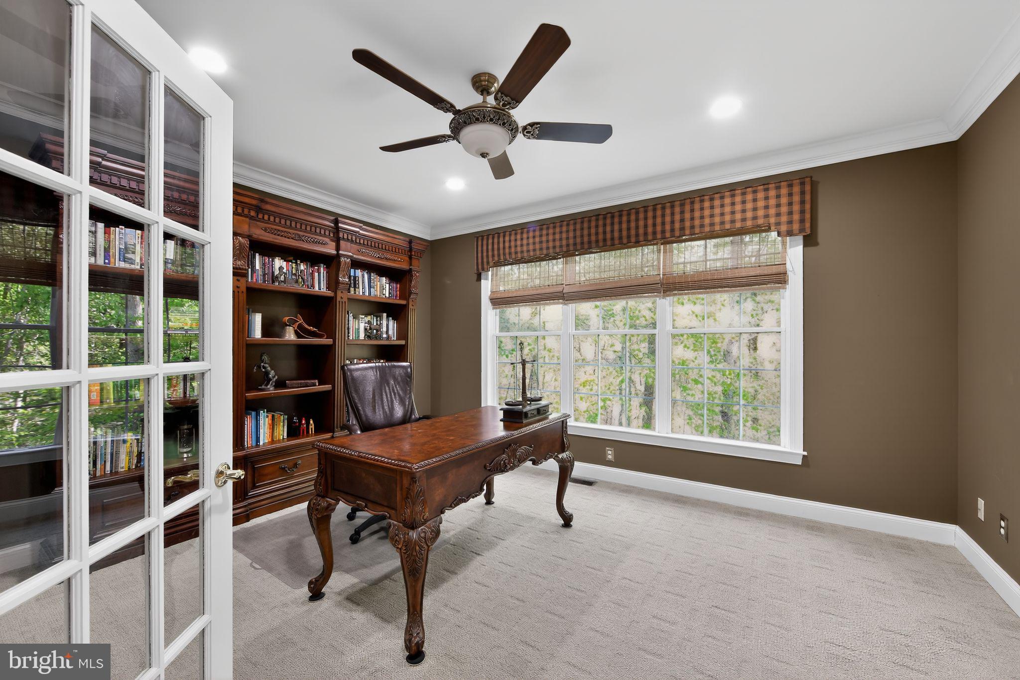 VIRGINIA GLEN - Residential