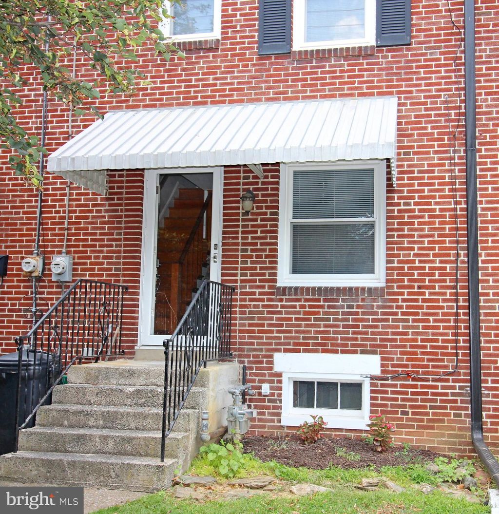Photo of 535 E FREDERICK ST, LANCASTER, PA 17602 (MLS # PALA2038592)