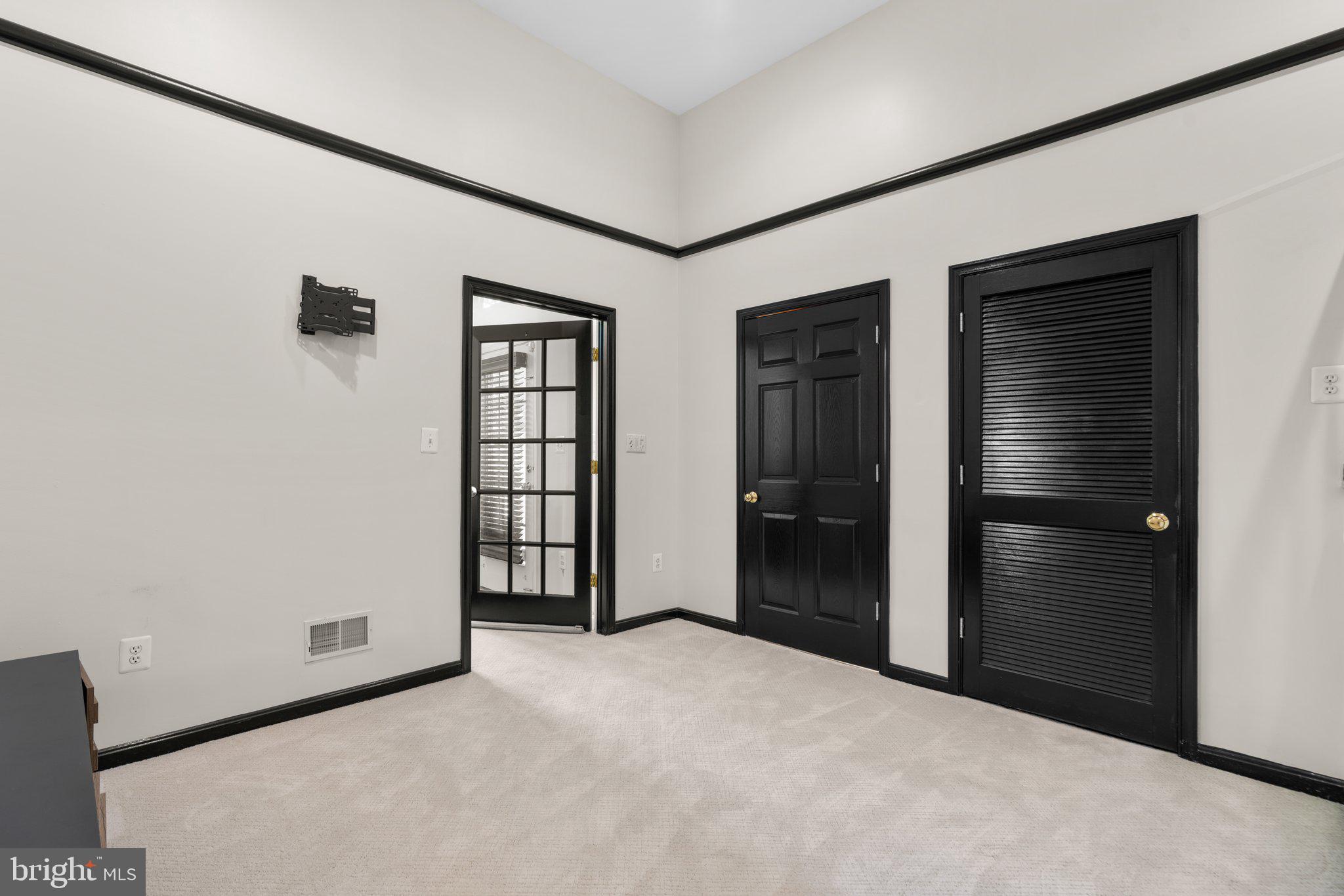 MONTJOY - Residential Lease