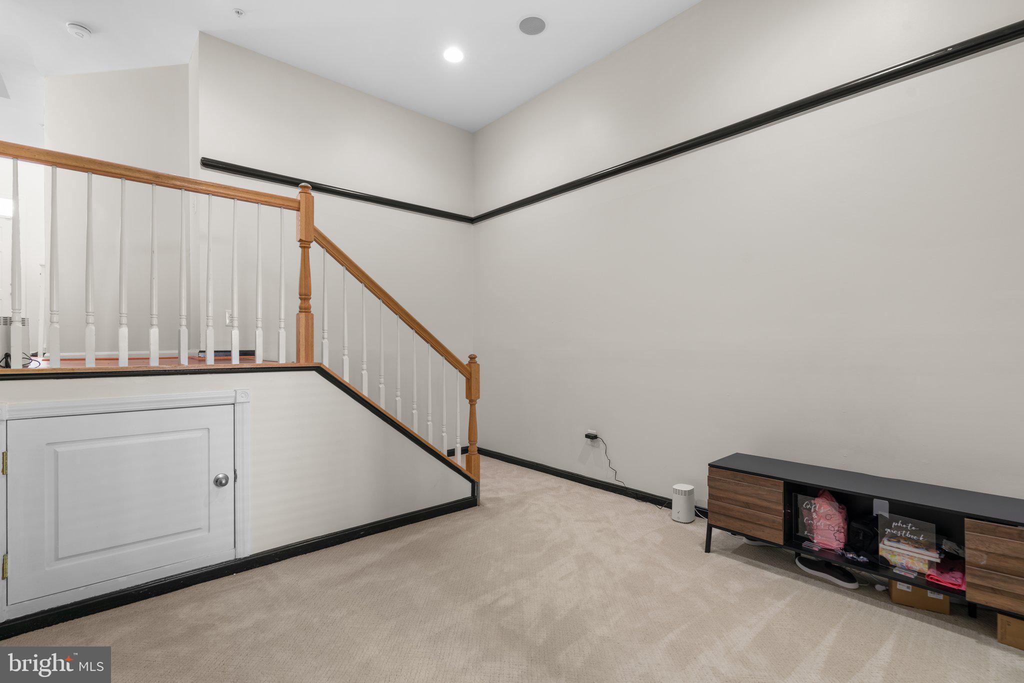 MONTJOY - Residential Lease