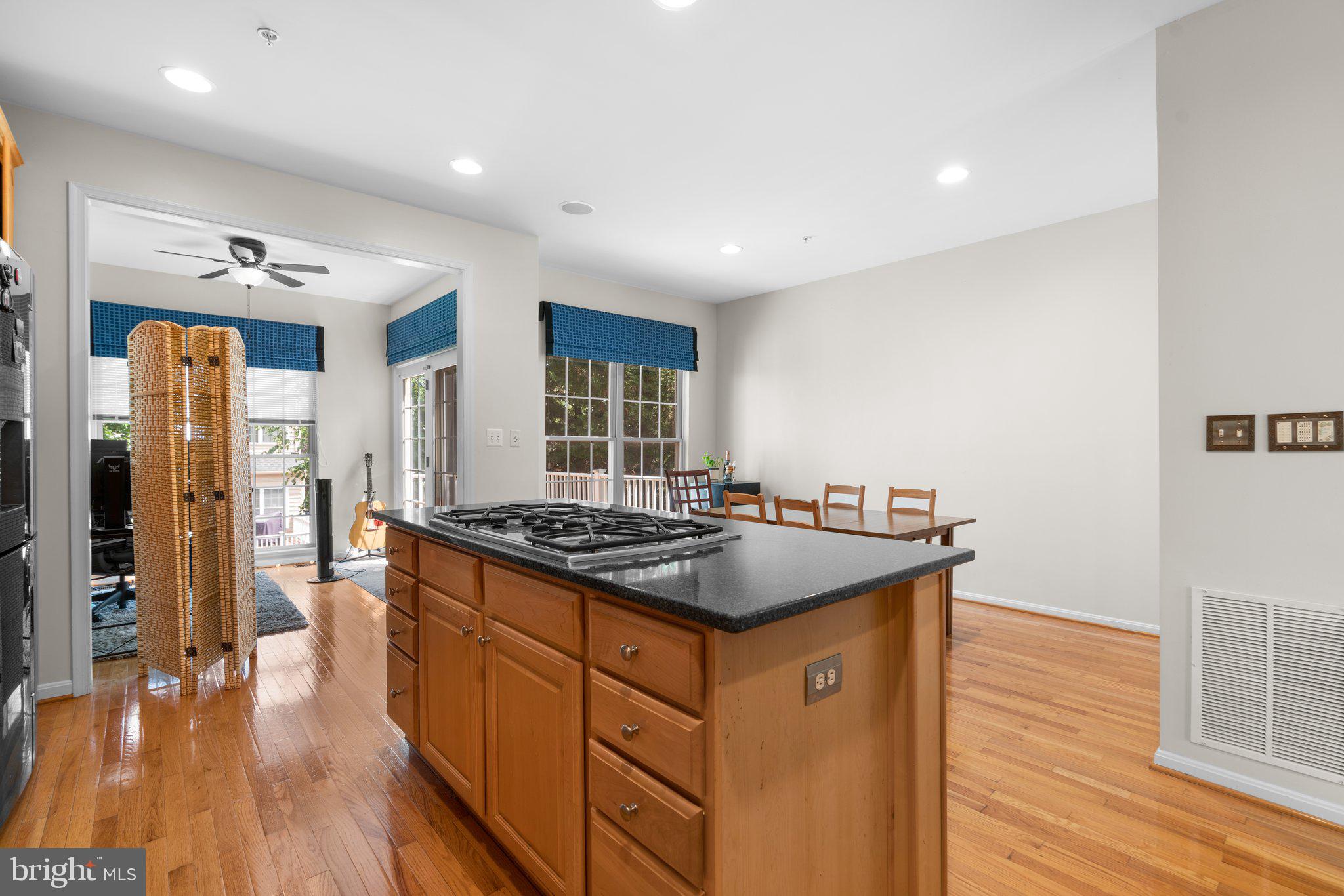 MONTJOY - Residential Lease