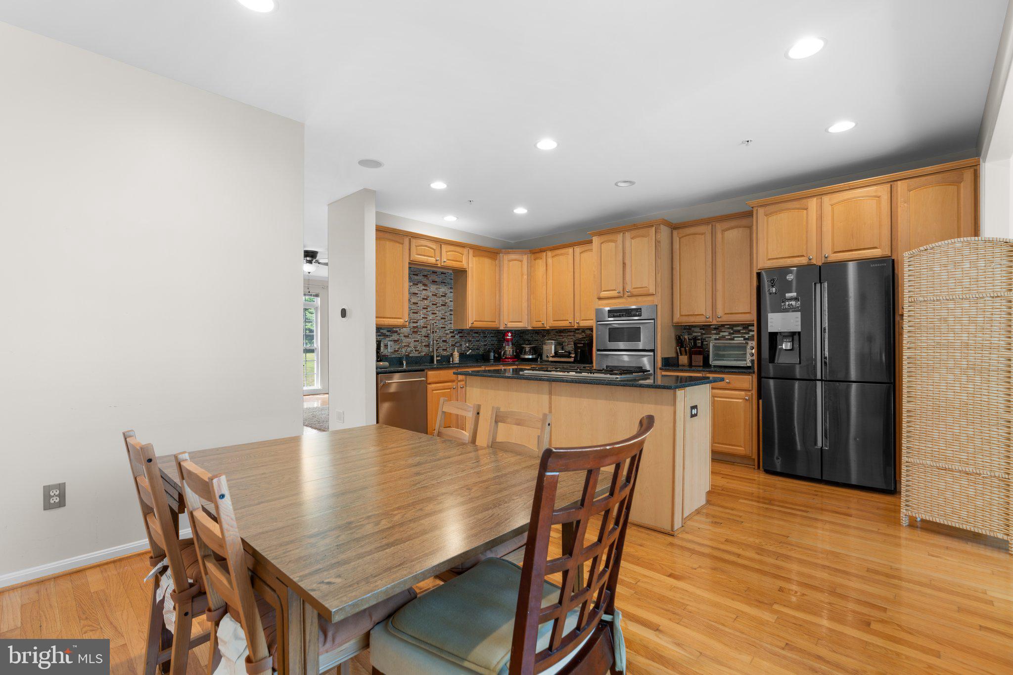 MONTJOY - Residential Lease