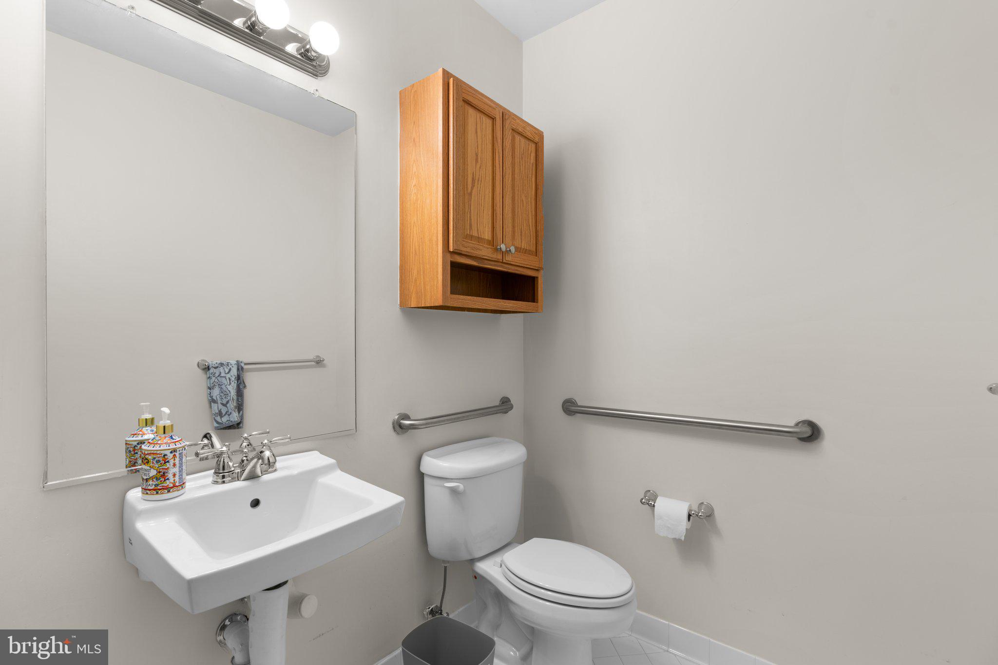 MONTJOY - Residential Lease