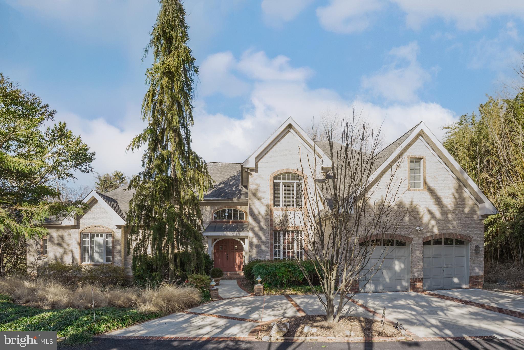 BRADLEY WOODS - Residential