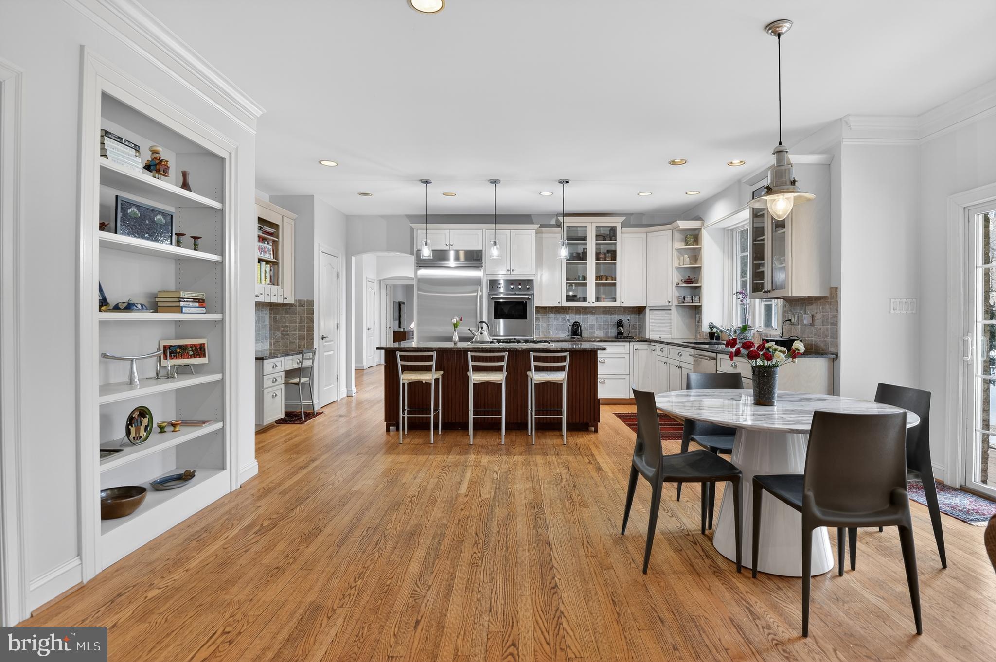 BRADLEY WOODS - Residential