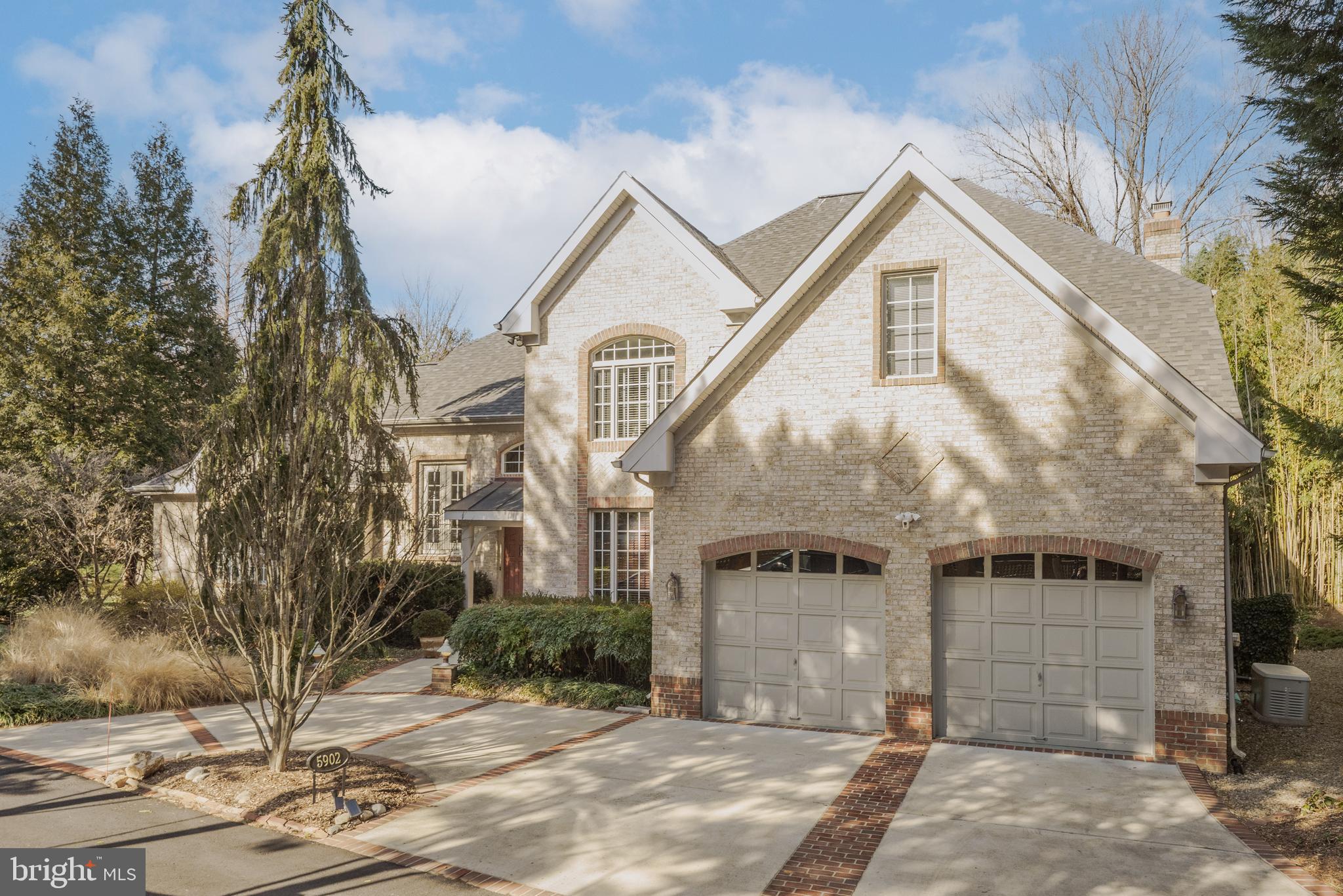 BRADLEY WOODS - Residential