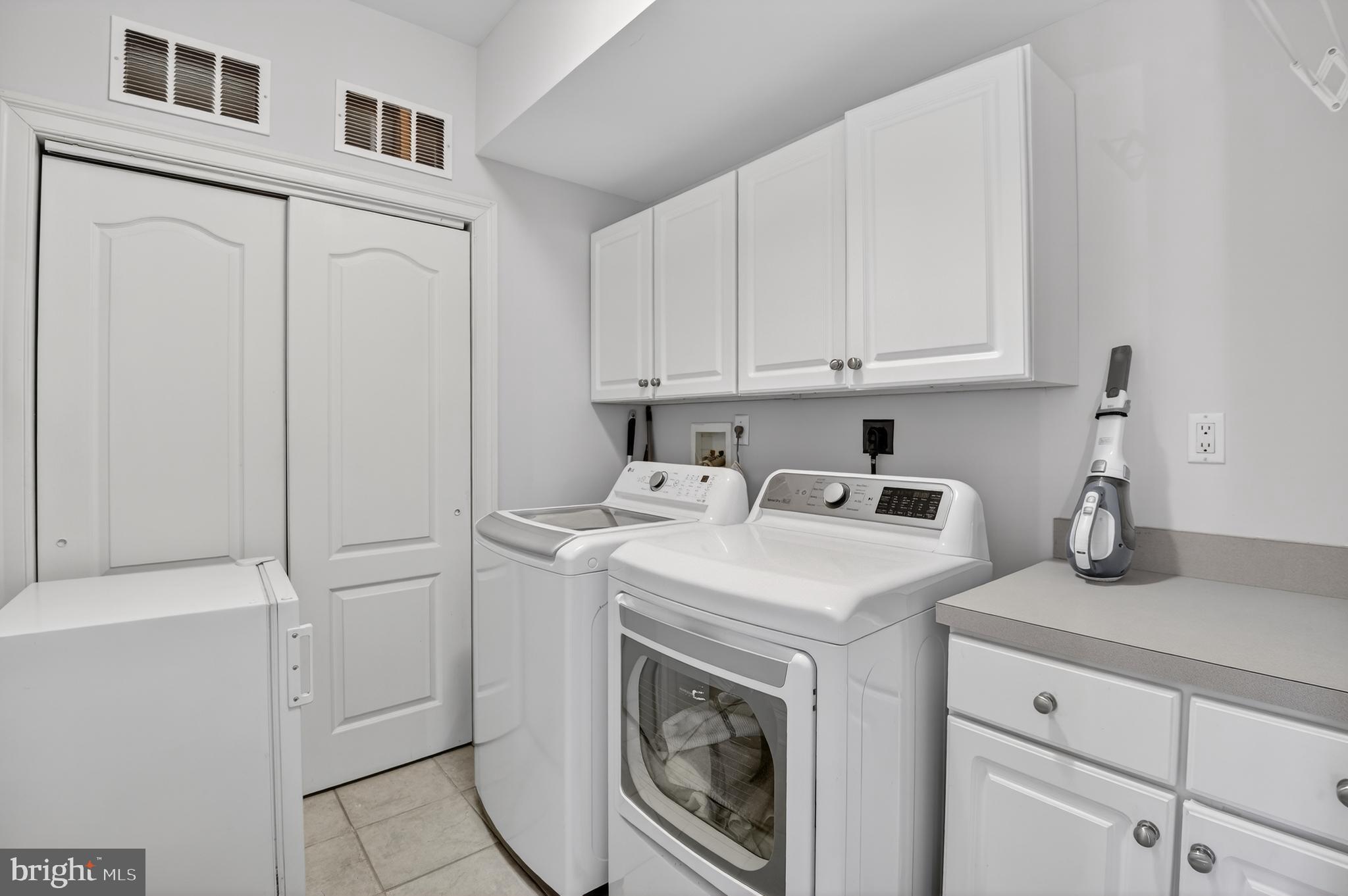 BRADLEY WOODS - Residential