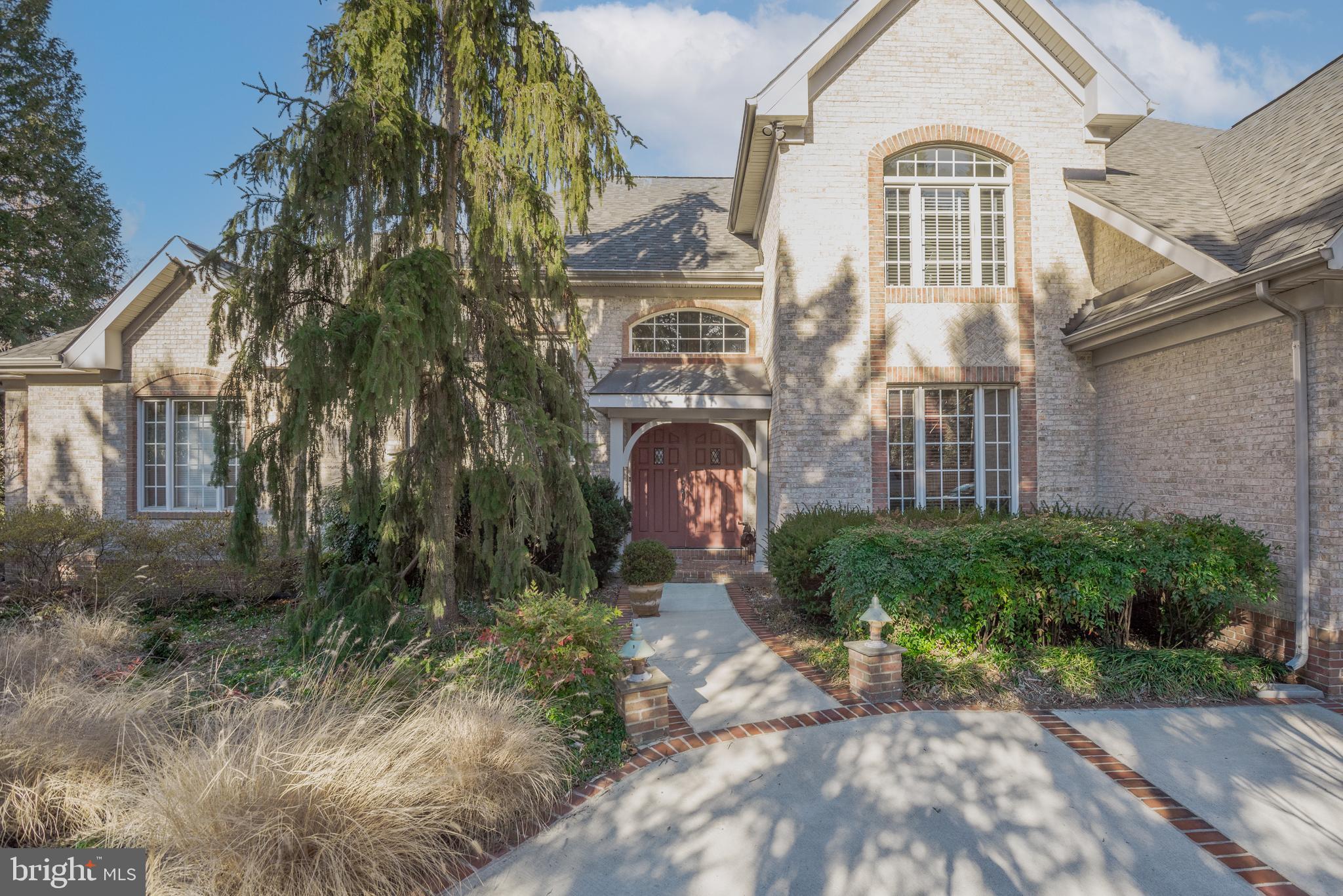 BRADLEY WOODS - Residential