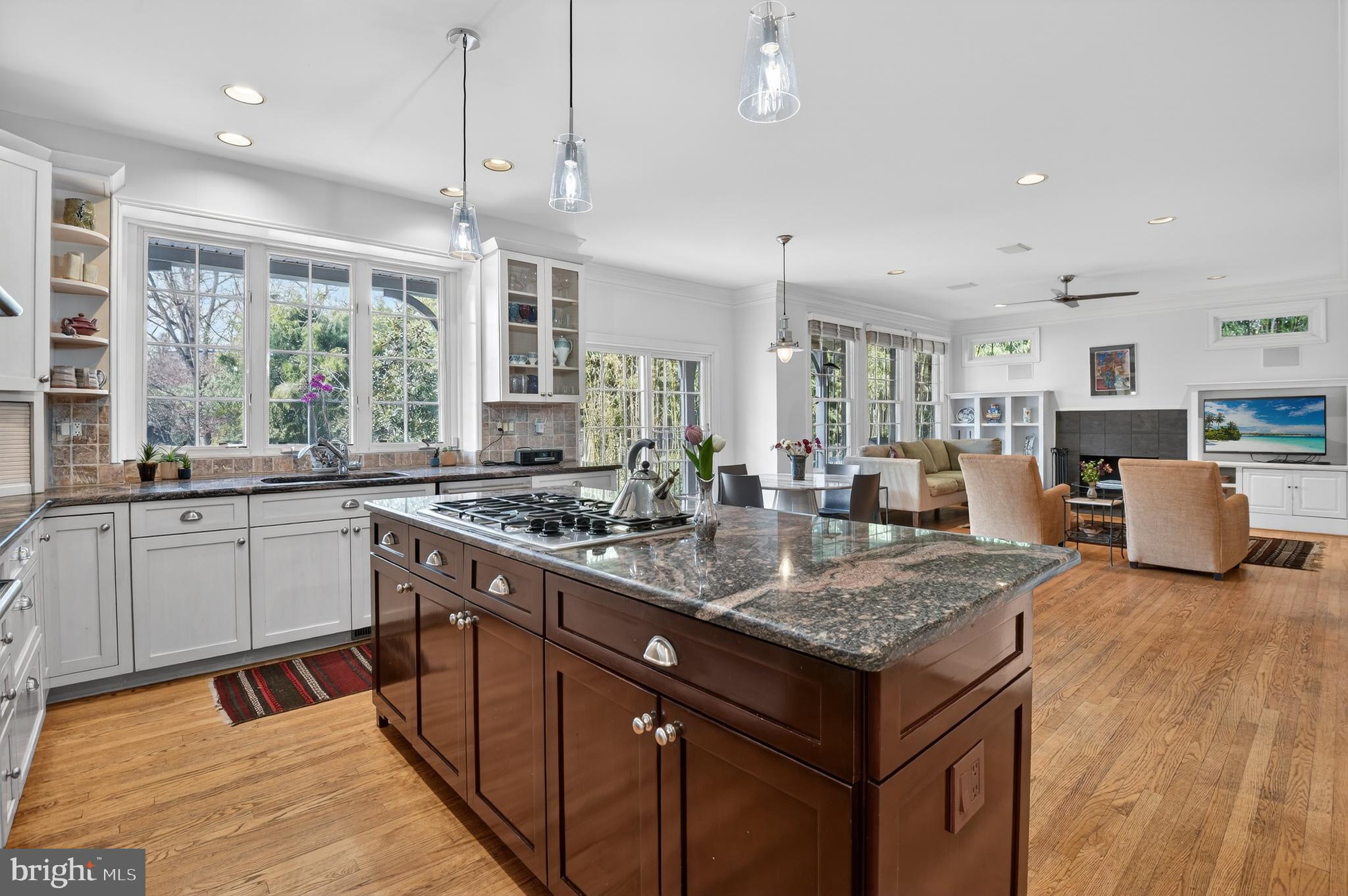 BRADLEY WOODS - Residential