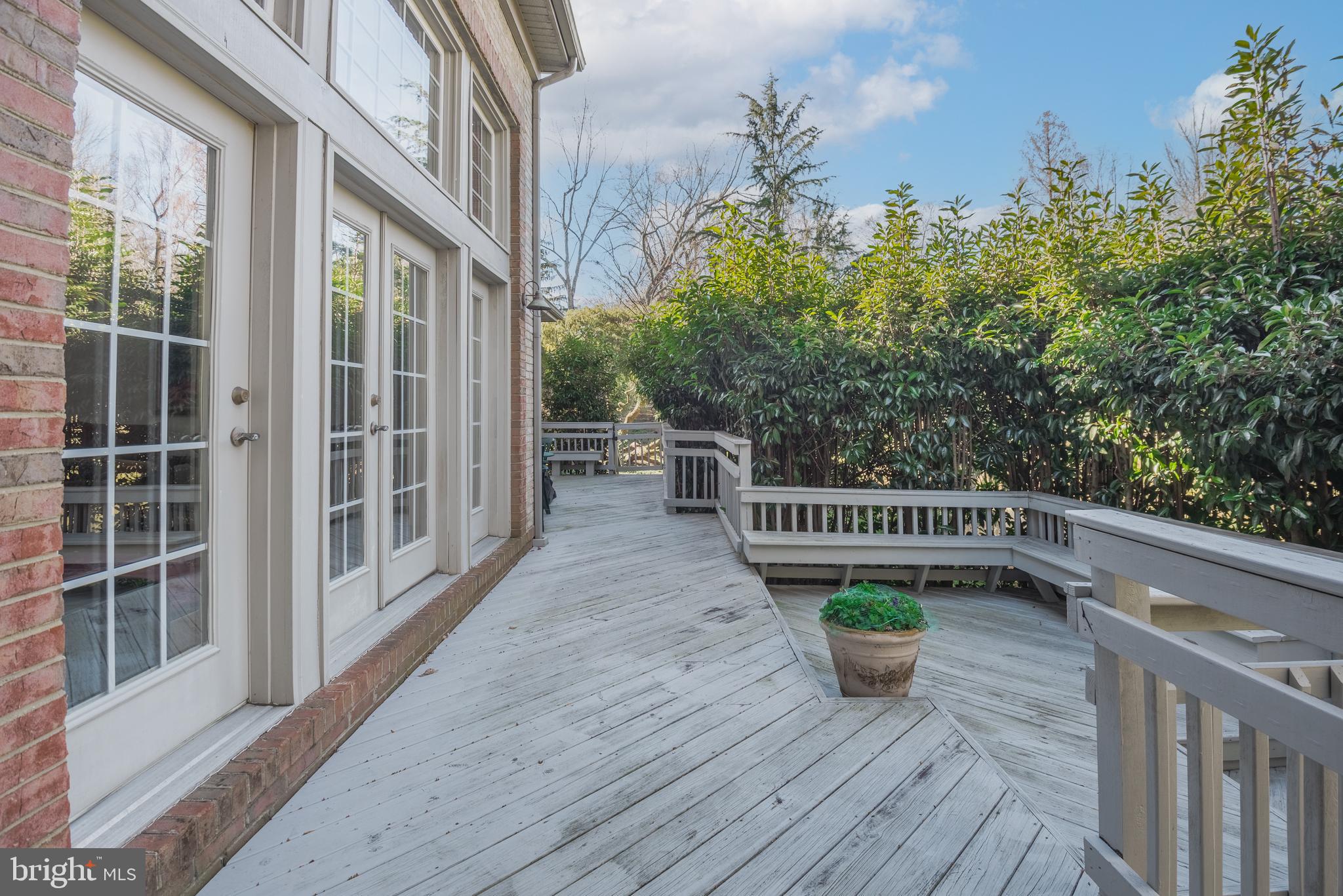 BRADLEY WOODS - Residential