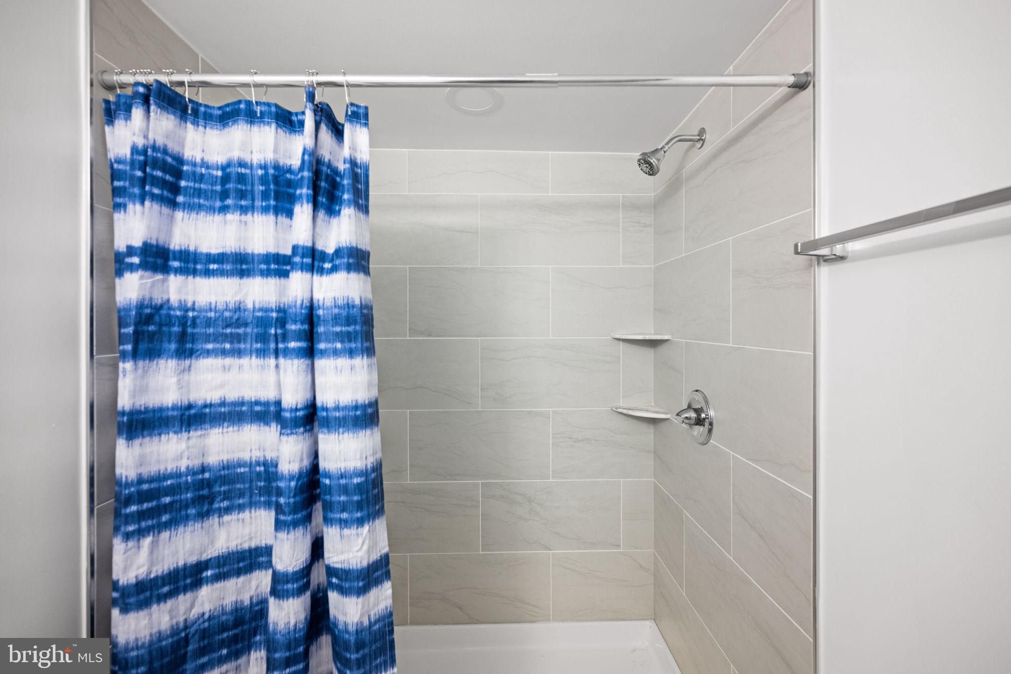 CARROLL COUNTY FARMETTES - Residential