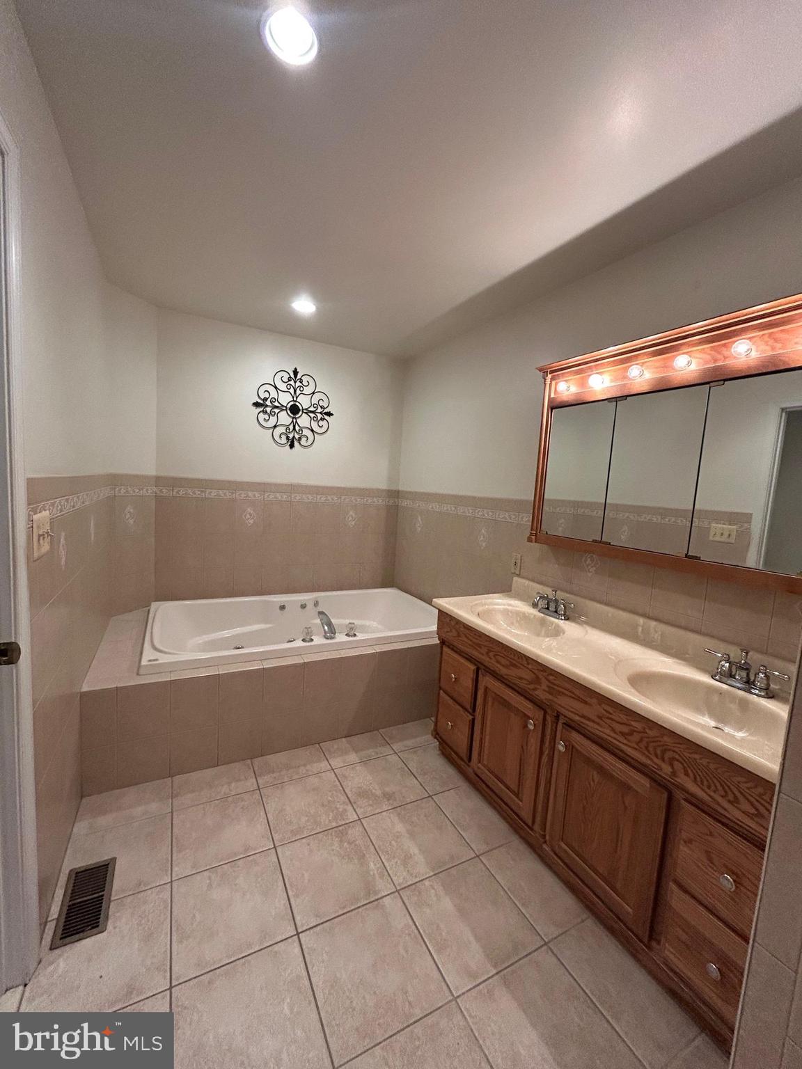 GRANITE - Residential Lease