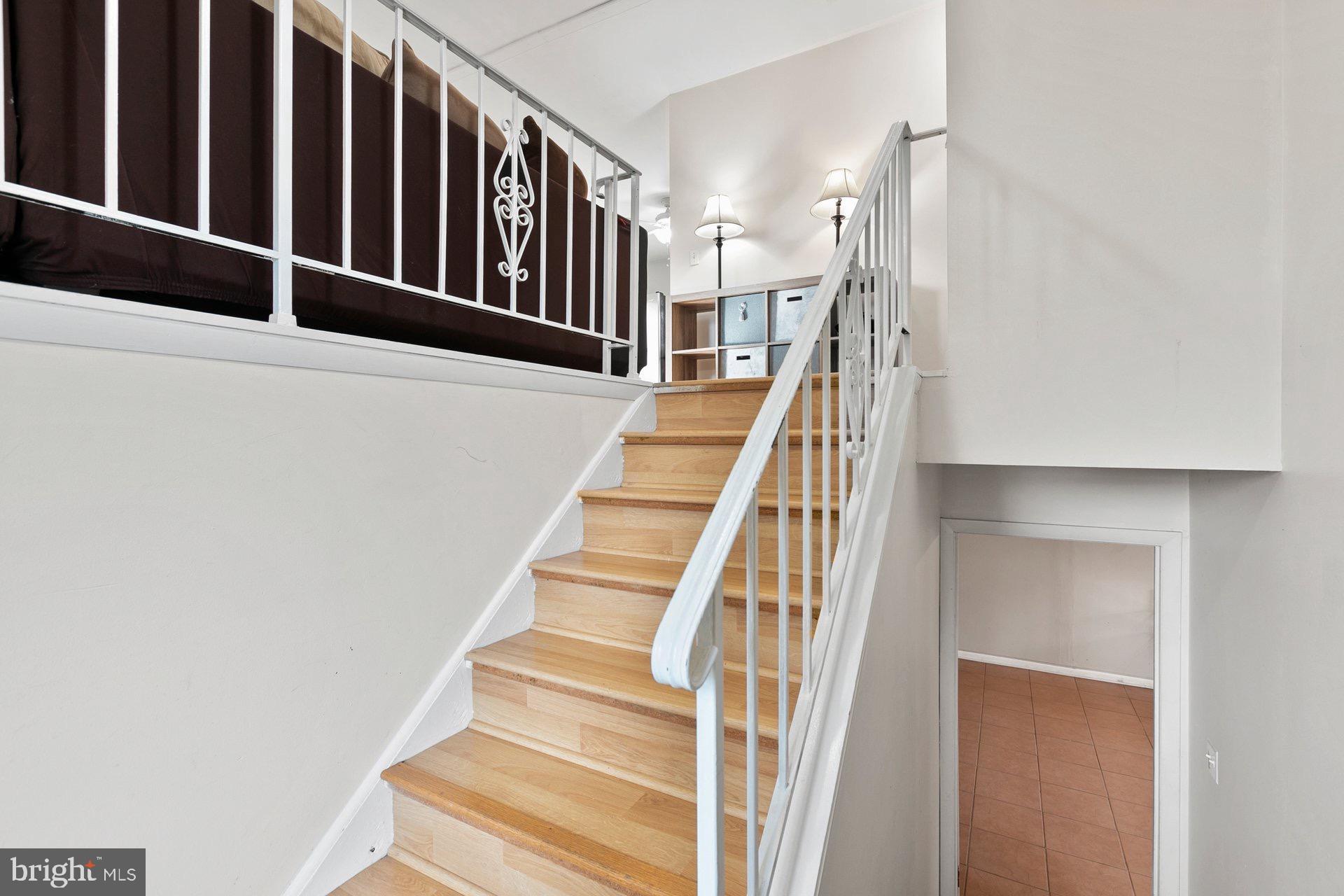 BREEZY POINT - Residential