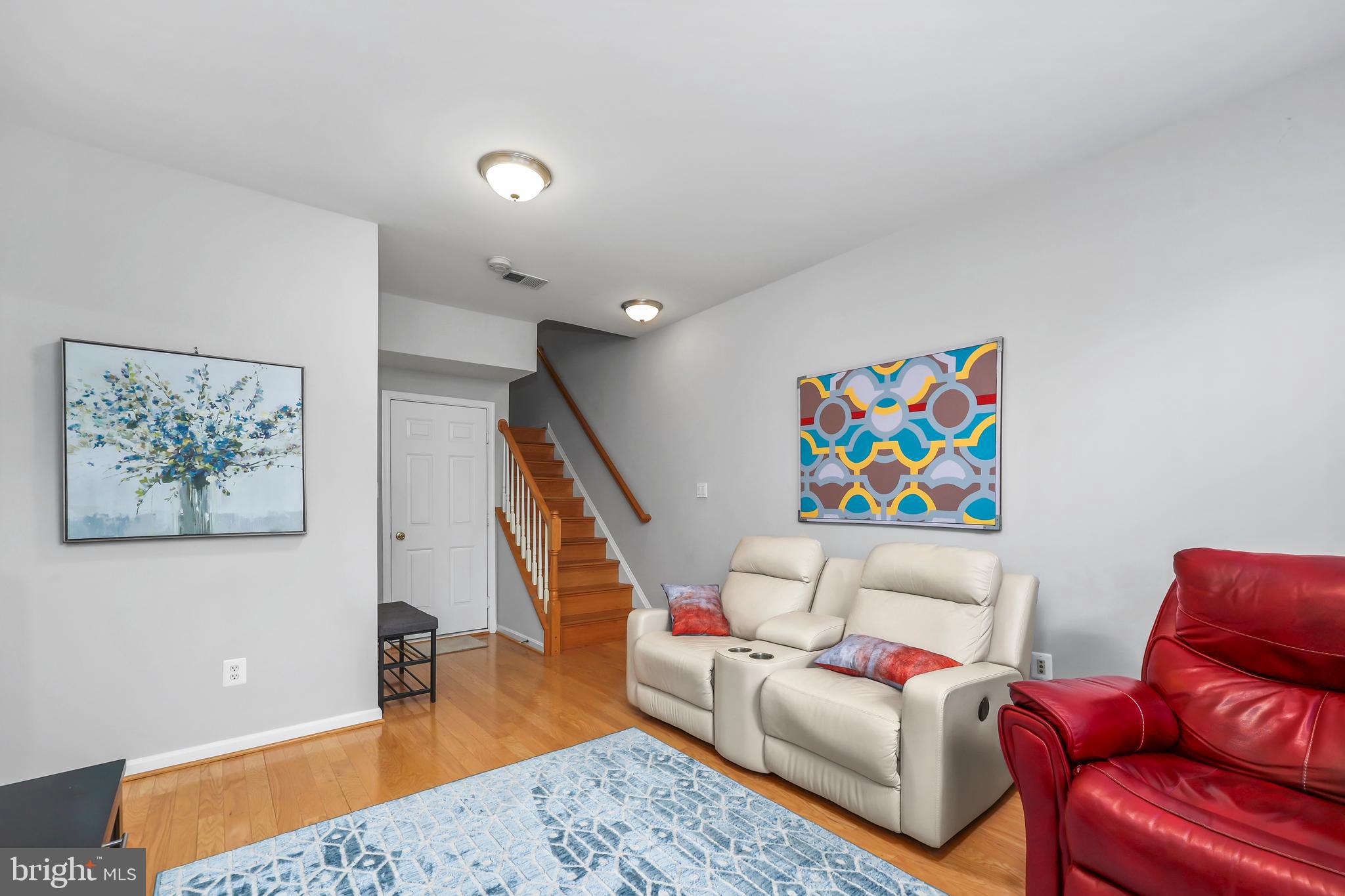 ASHBURN VILLAGE - Residential