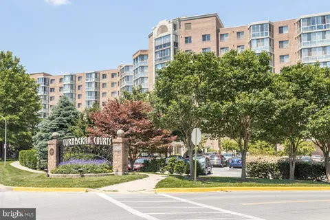 3005 S Leisure World Boulevard Unit 314, Silver Spring, MD MLS: MDMC2181444