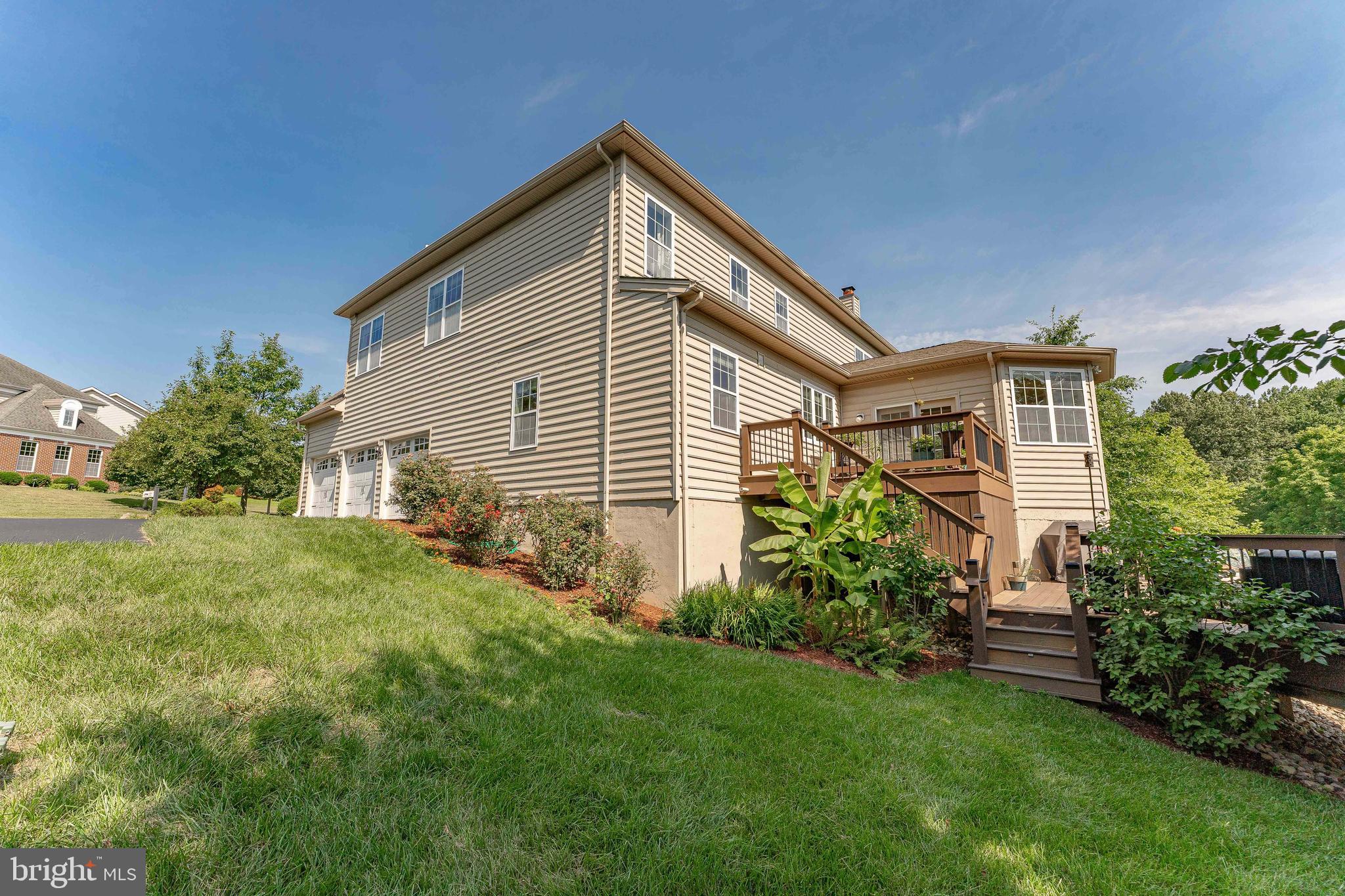 132 PRATT LANE