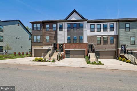 Townhouse For Sale - 1120 Crested Wood Drive<br/> LAUREL, MD 20724