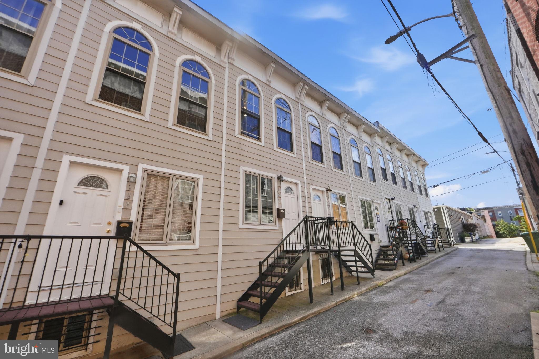 125 N DUNCAN STREET