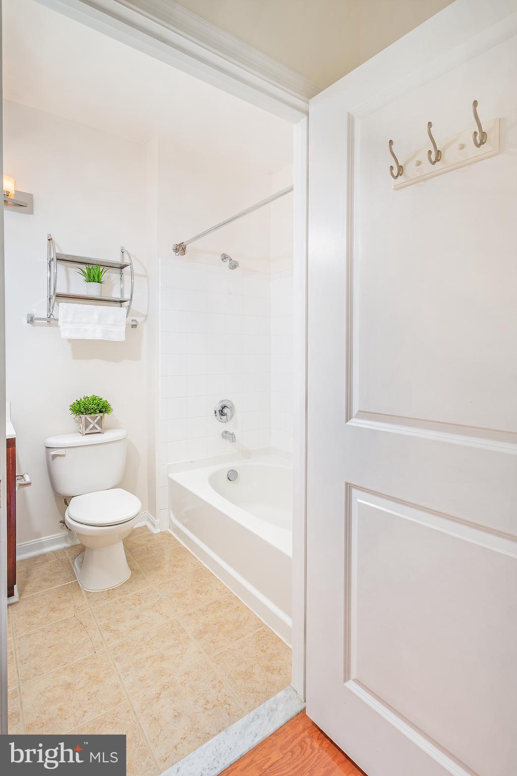 HALSTEAD AT THE METRO - Residential