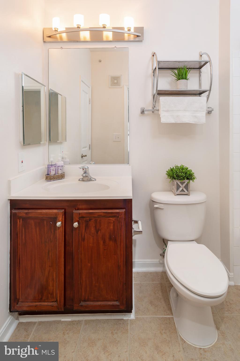 HALSTEAD AT THE METRO - Residential