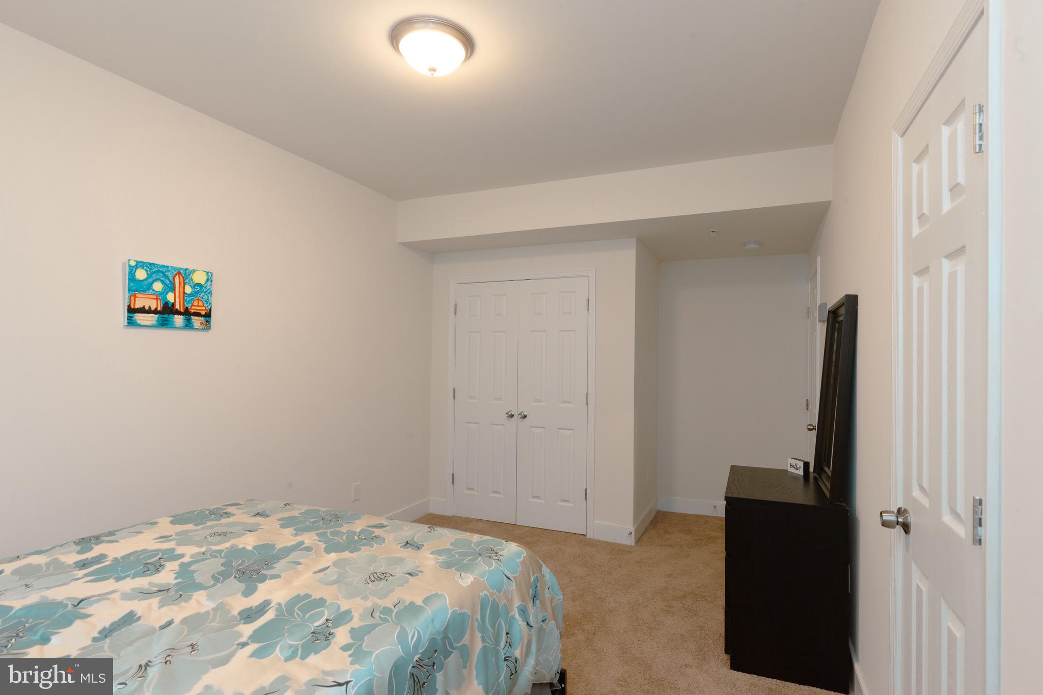 RIVERDALE - Residential Lease