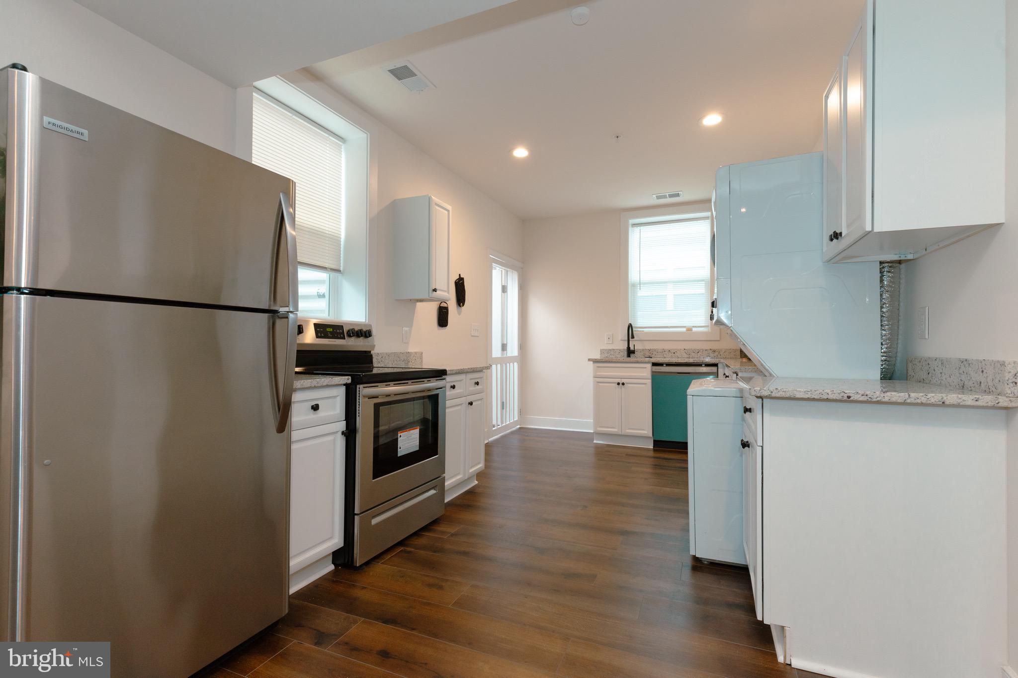 RIVERDALE - Residential Lease