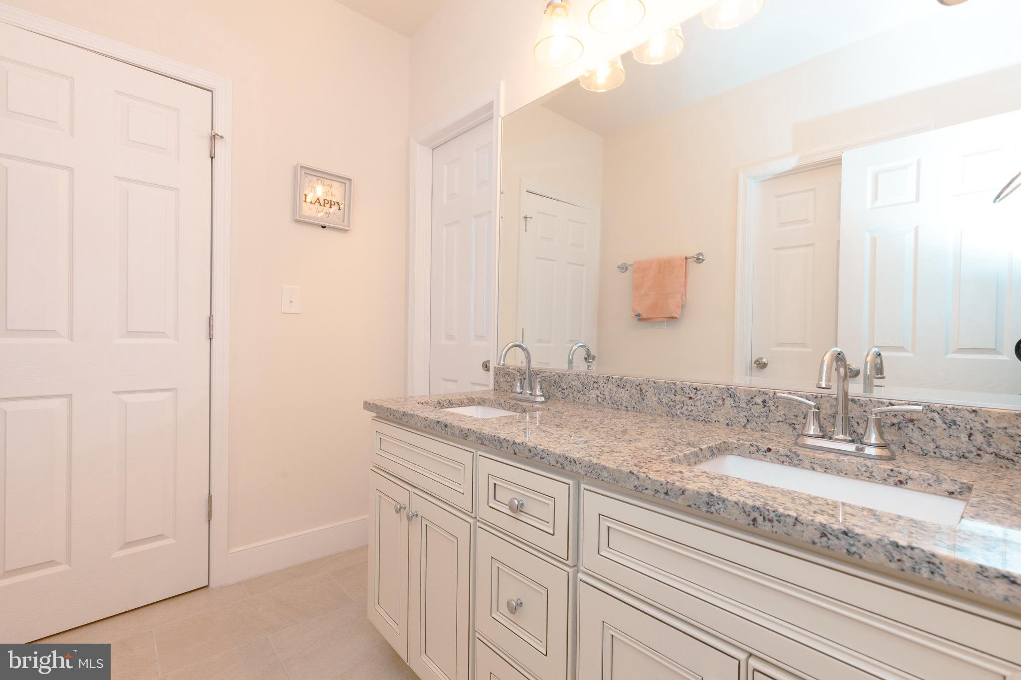 RIVERDALE - Residential Lease