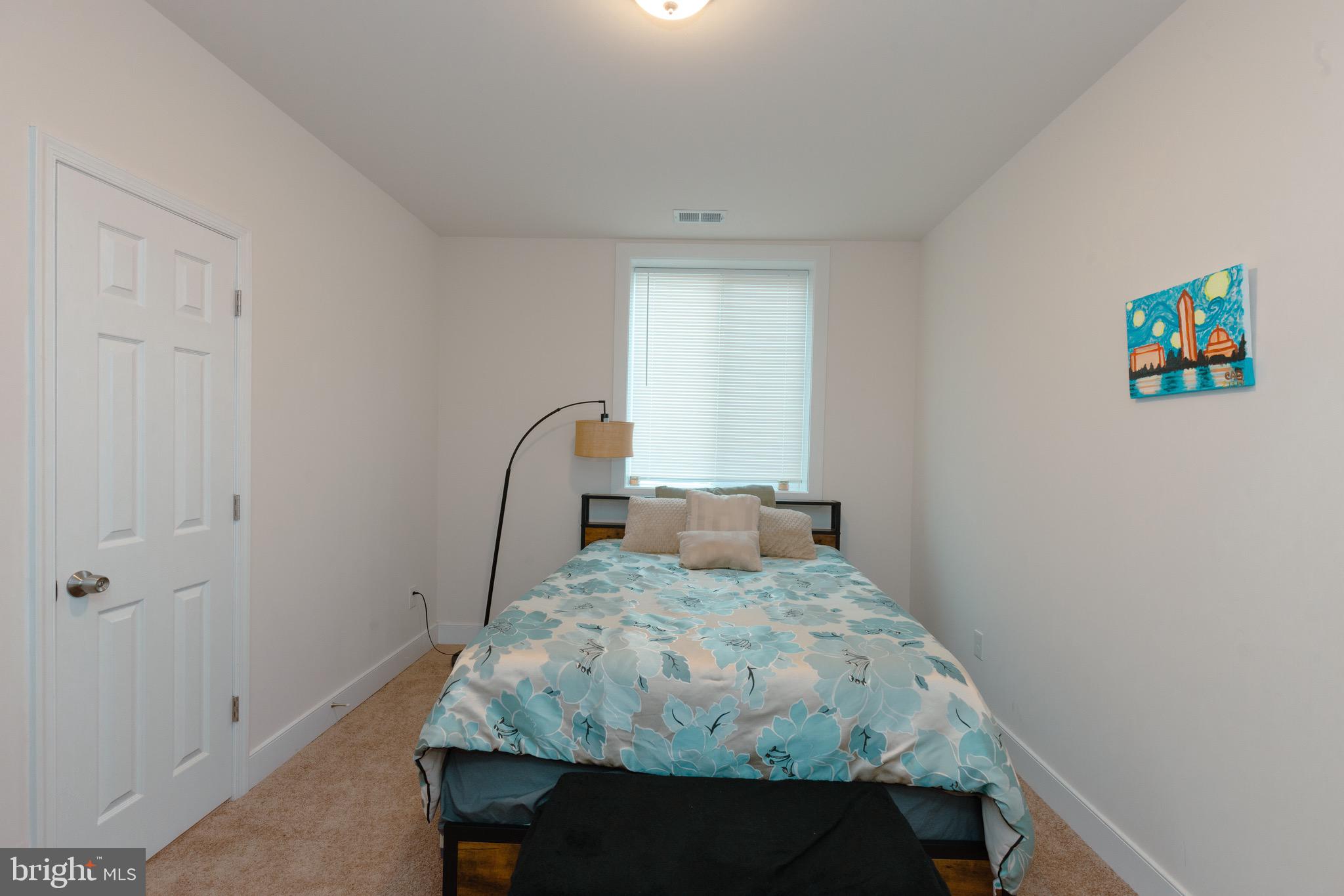 RIVERDALE - Residential Lease