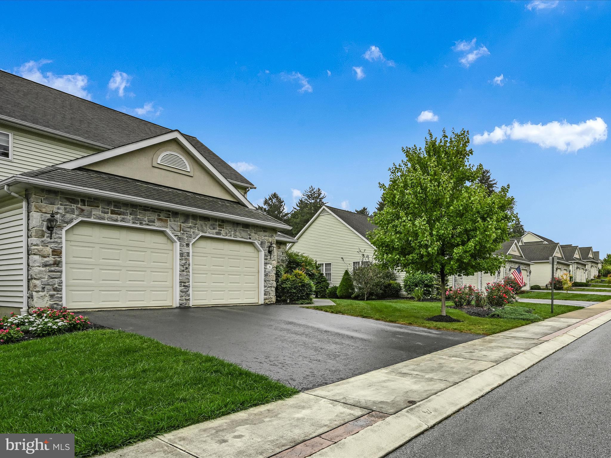 REGENTS PARK - Residential