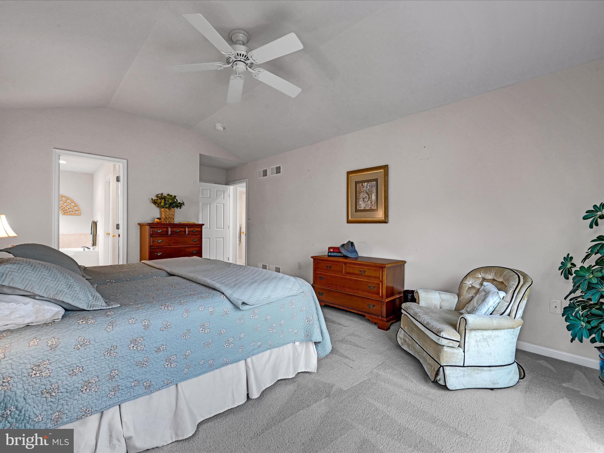 REGENTS PARK - Residential