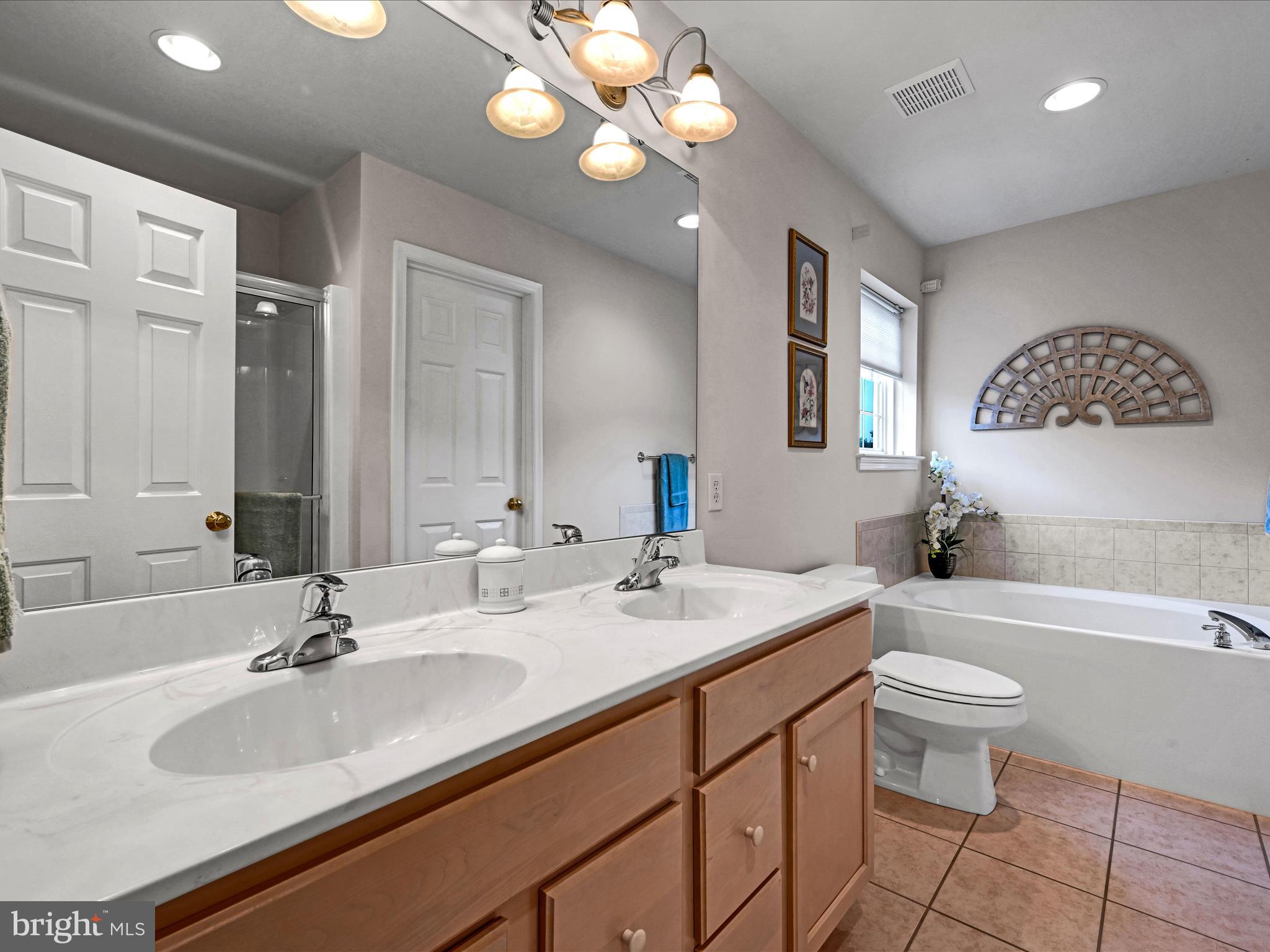 REGENTS PARK - Residential