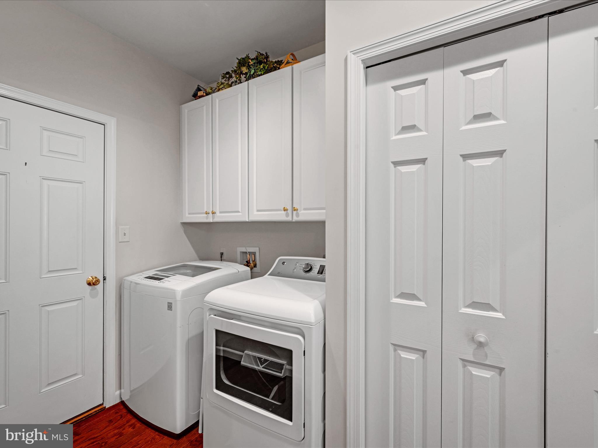 REGENTS PARK - Residential