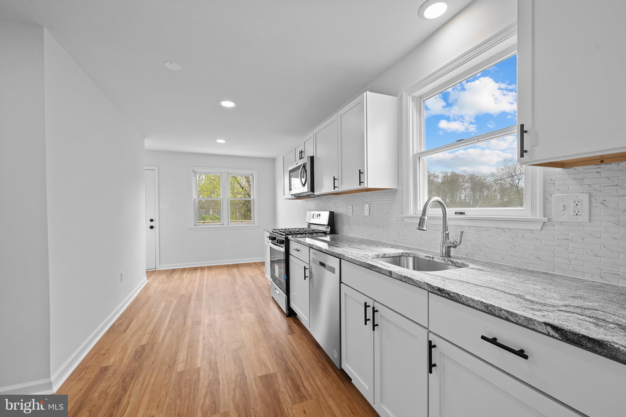 OSBORN TRACK - Residential