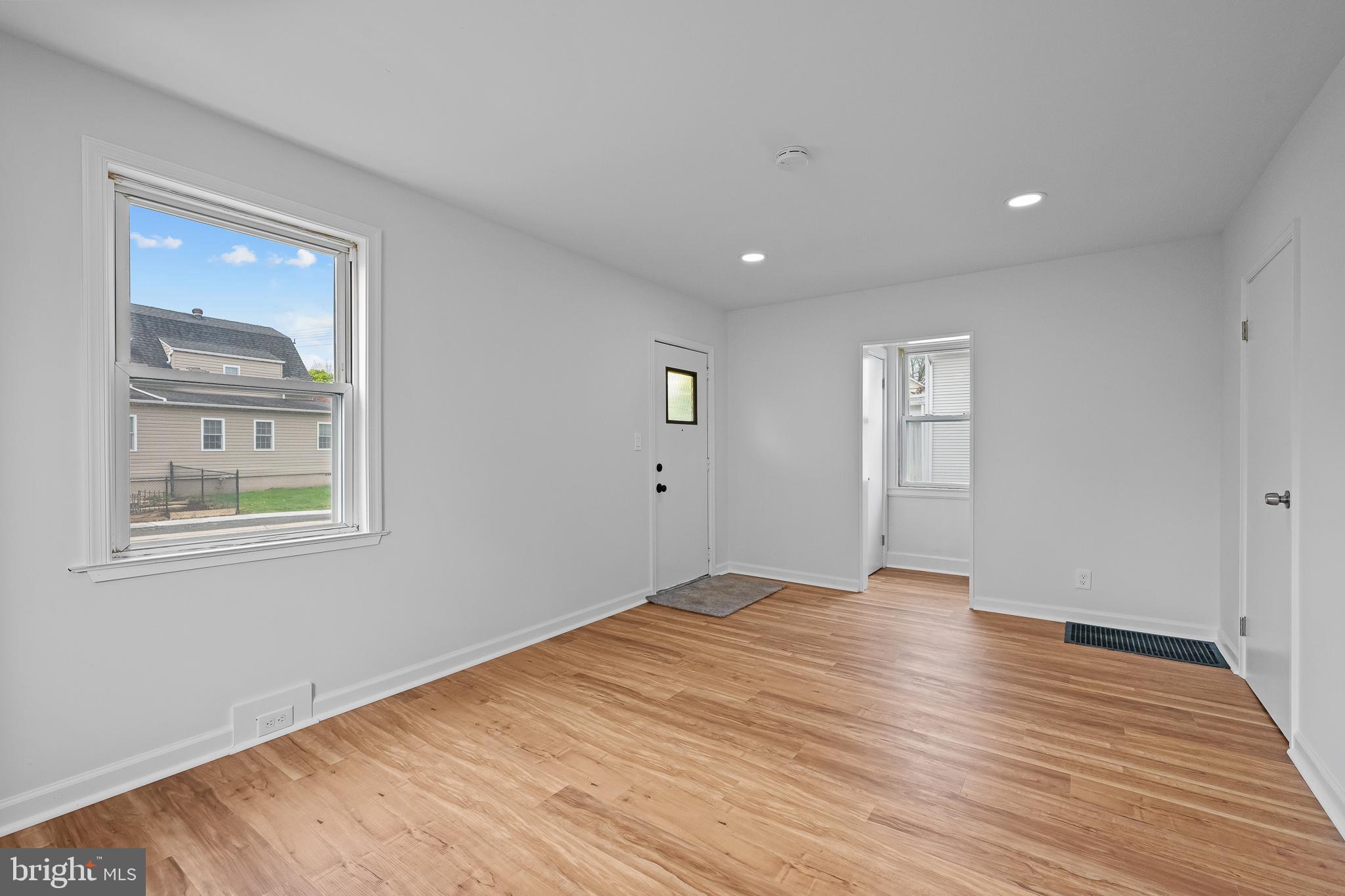 OSBORN TRACK - Residential