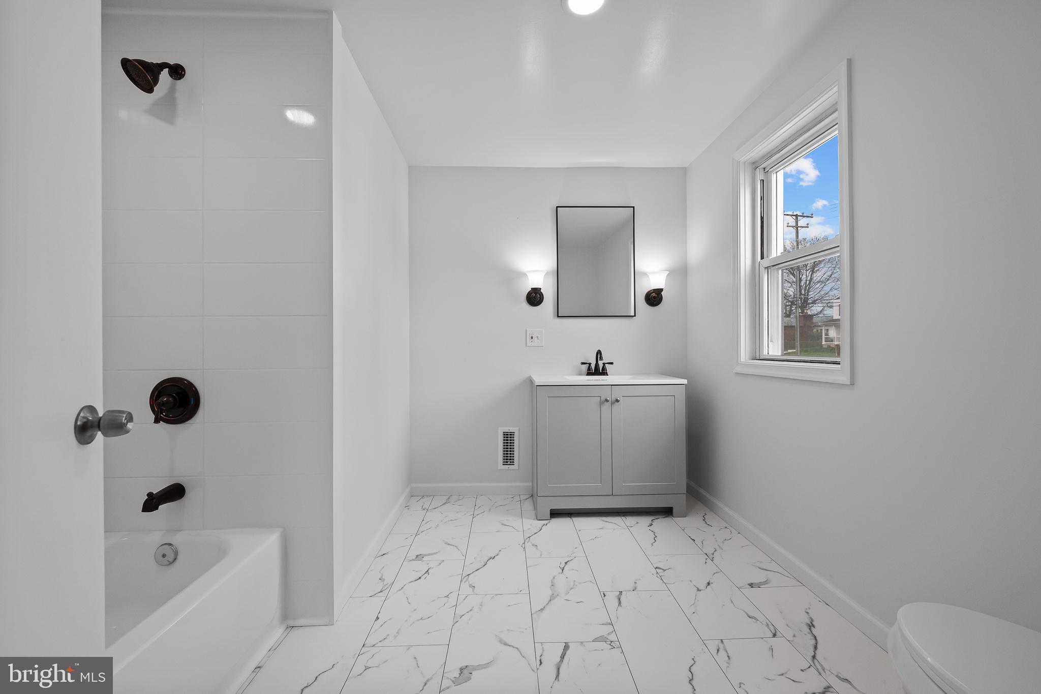 OSBORN TRACK - Residential