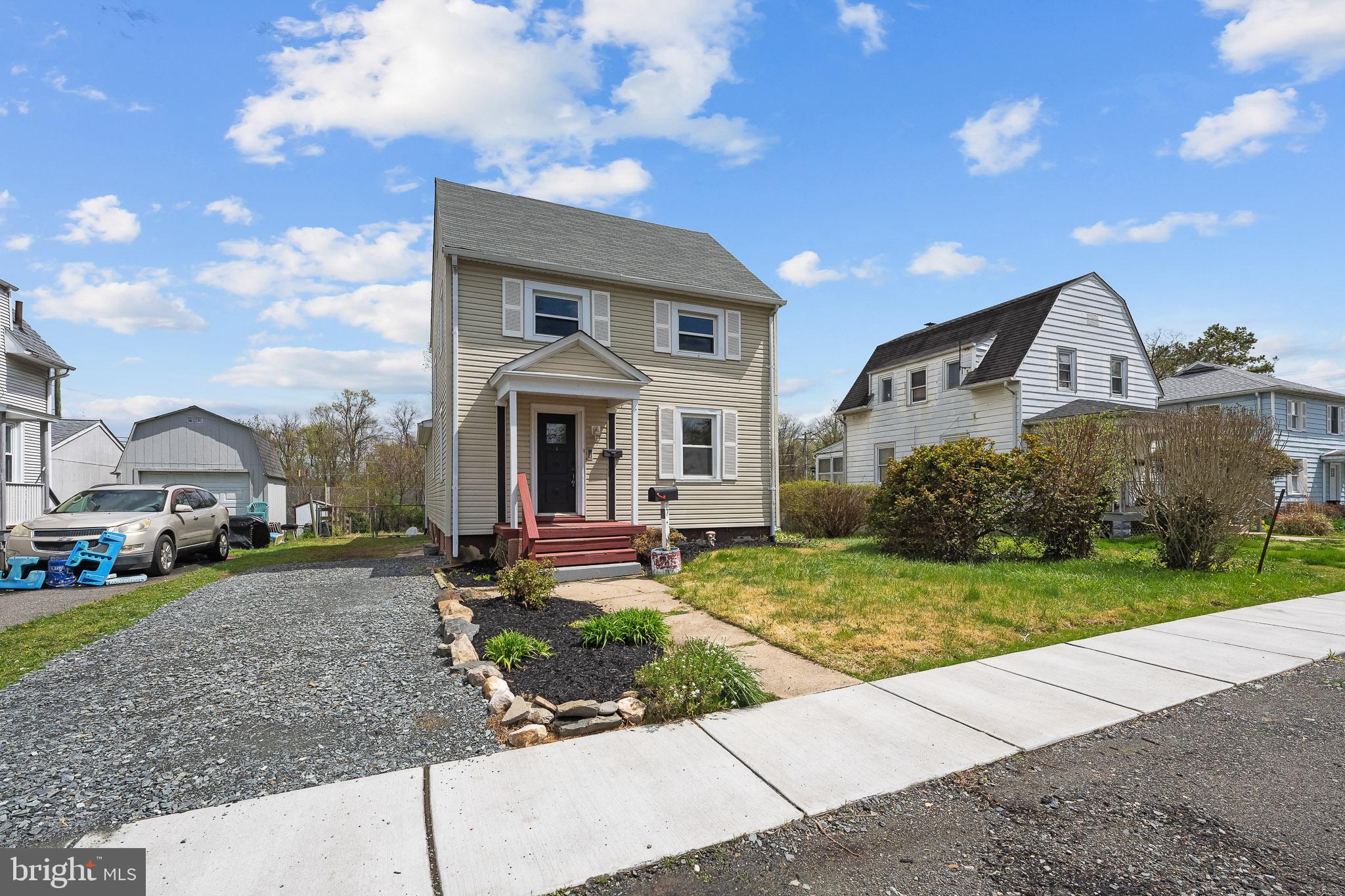 OSBORN TRACK - Residential