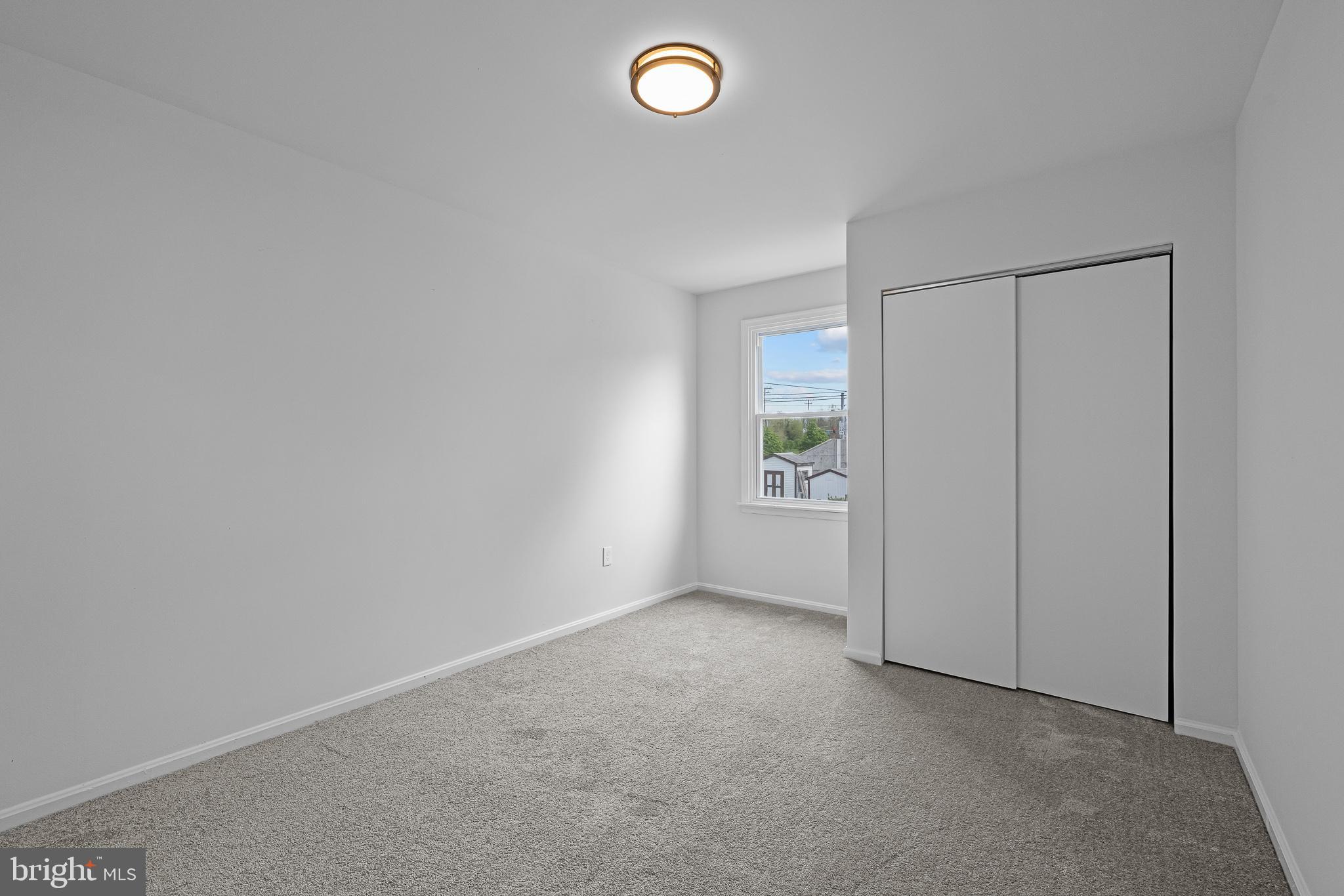 OSBORN TRACK - Residential