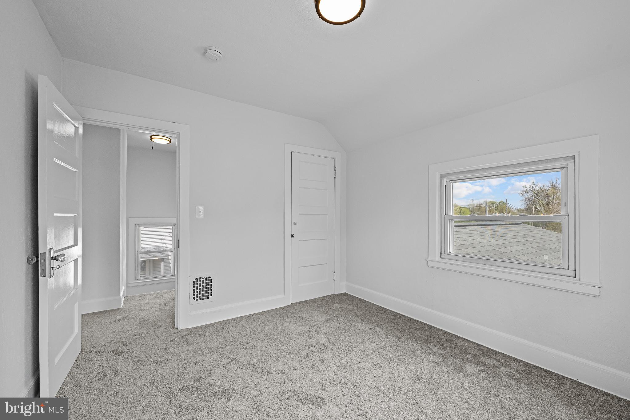 OSBORN TRACK - Residential