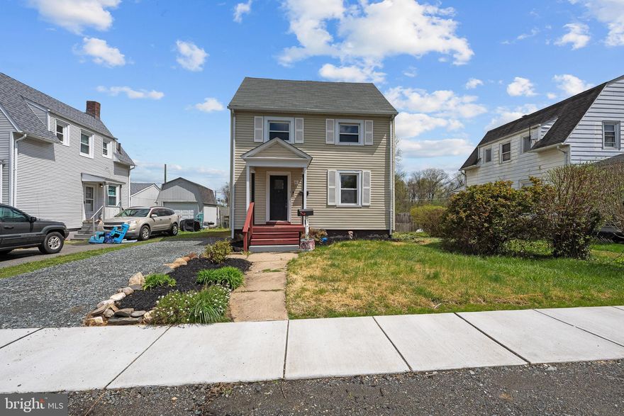 Come check out this fully renovated home in Aberdeen! The new gleaming LVP floors and large windows make the living area feel spacious, bright, and welcoming. The space flows into the kitchen, which has been renovated top to bottom with all new appliances and custom cabinetry. Inside, you will find 4 generously sized bedrooms, all with ample closet space, while the bathrooms have been completed updated with all new fixtures and custom tile-work. Don't miss out on this one, schedule your tour today!