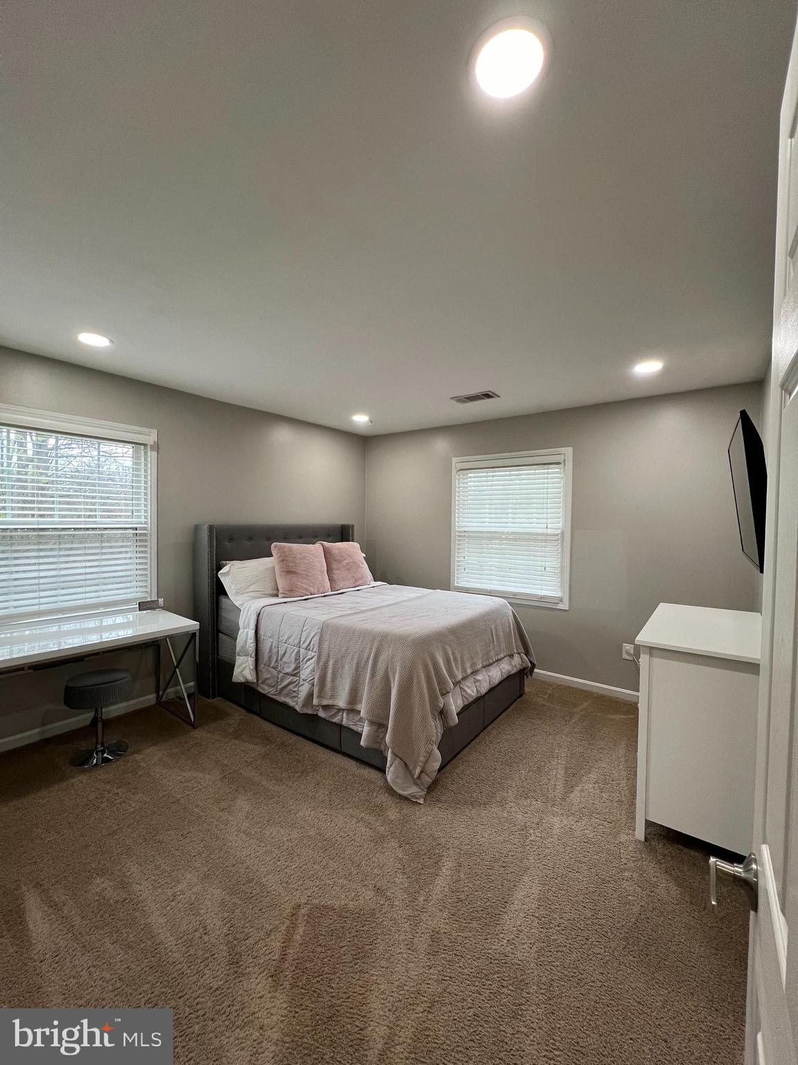 CARDINAL FOREST - Residential Lease