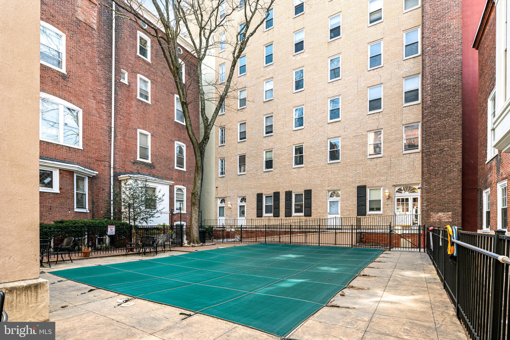 WASHINGTON SQ WEST - Residential