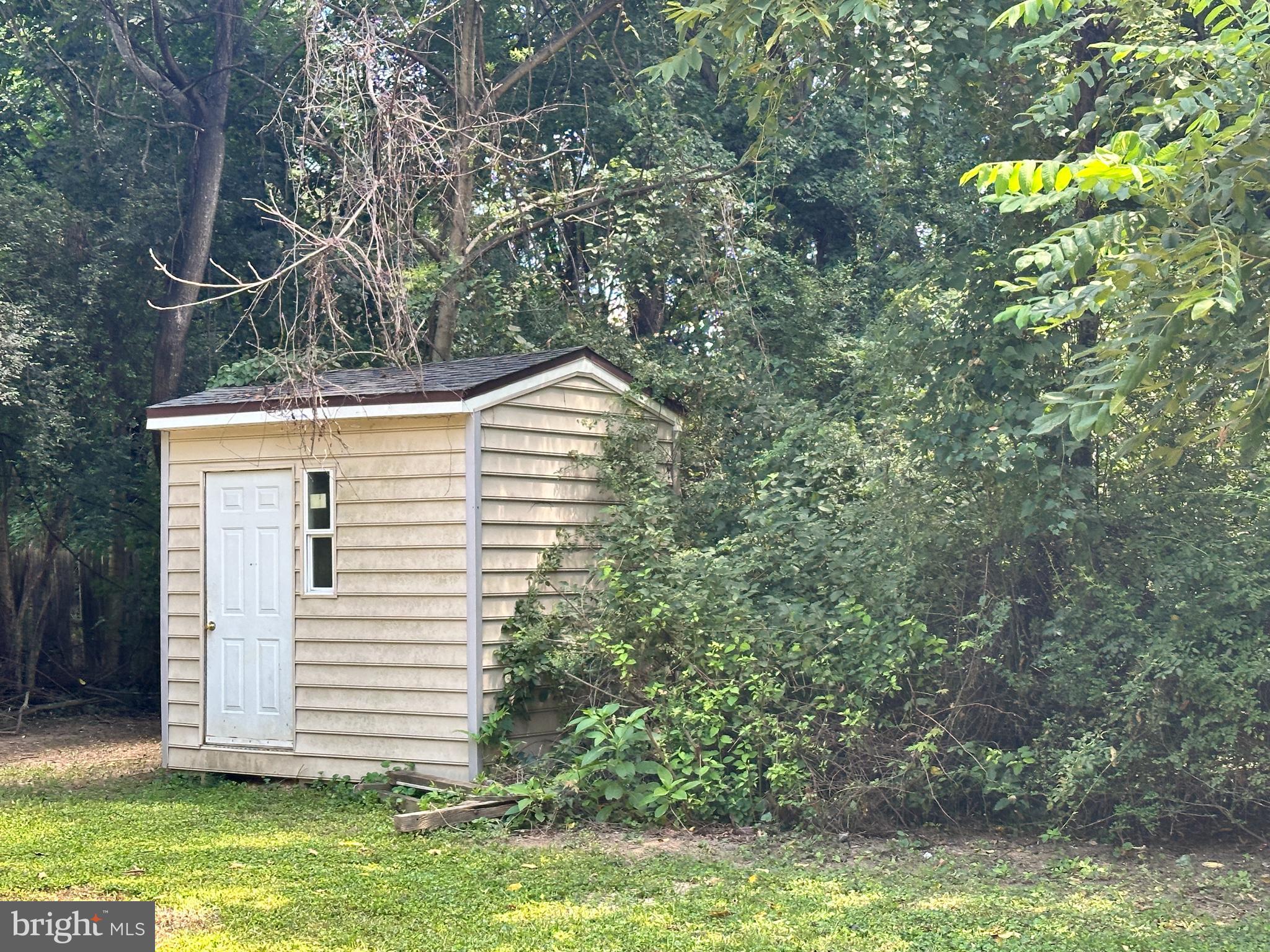 229 LAMBERT DRIVE
