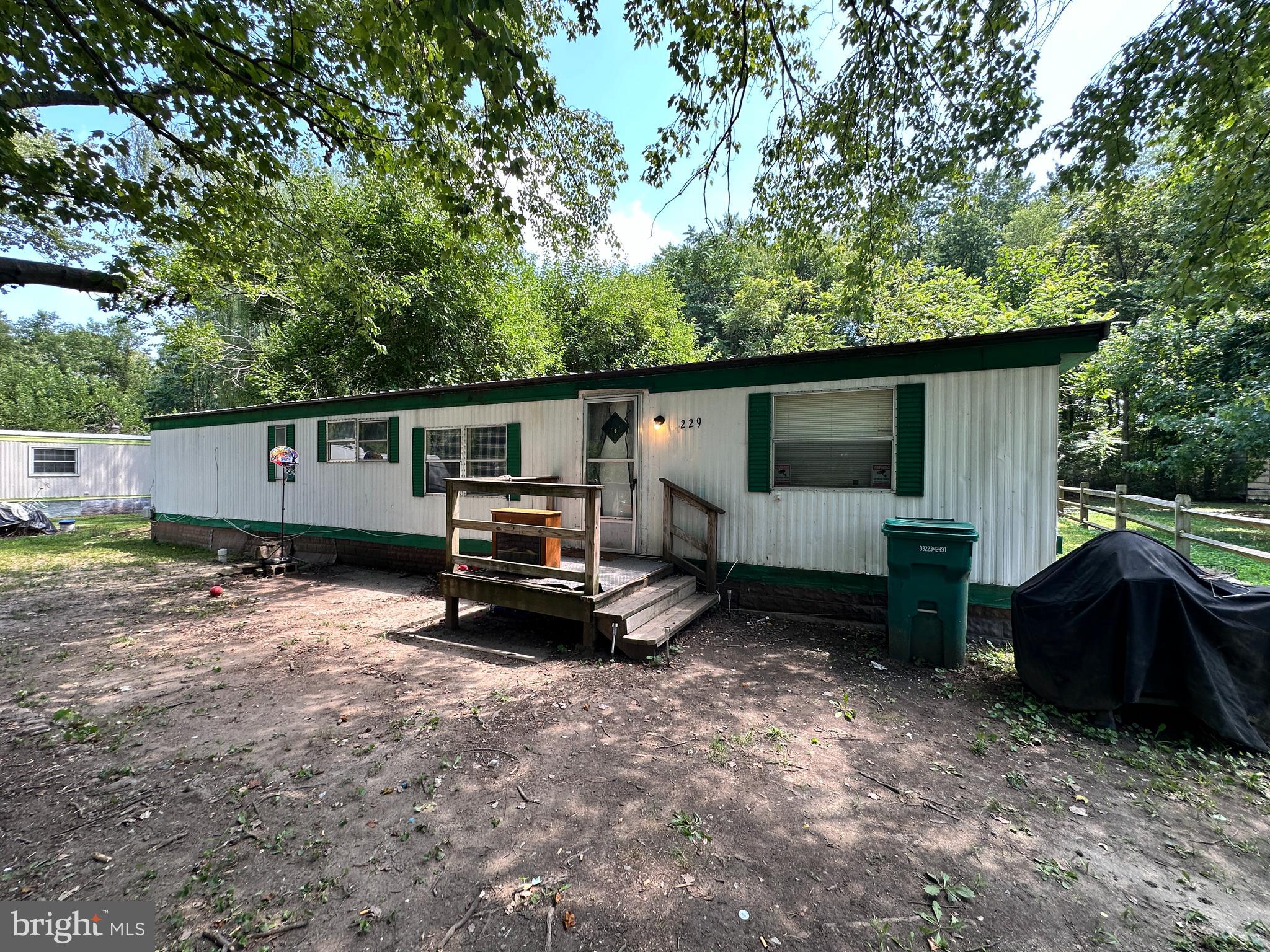 229 LAMBERT DRIVE