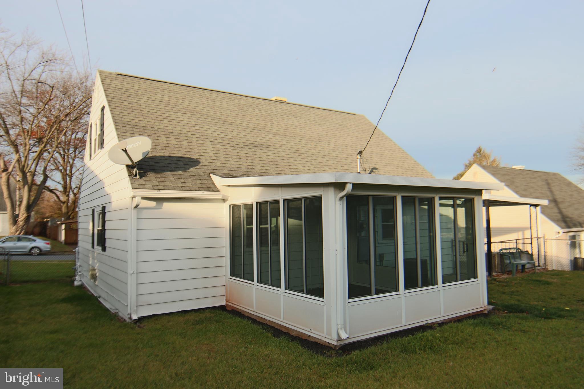 OAK HILLS - Residential