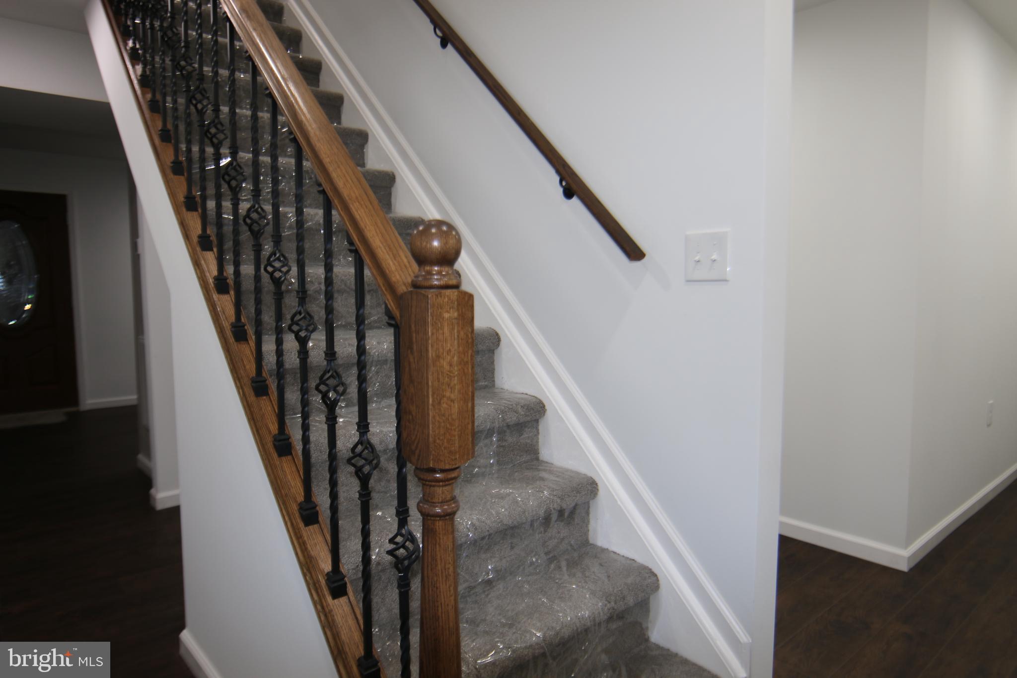 OAK HILLS - Residential