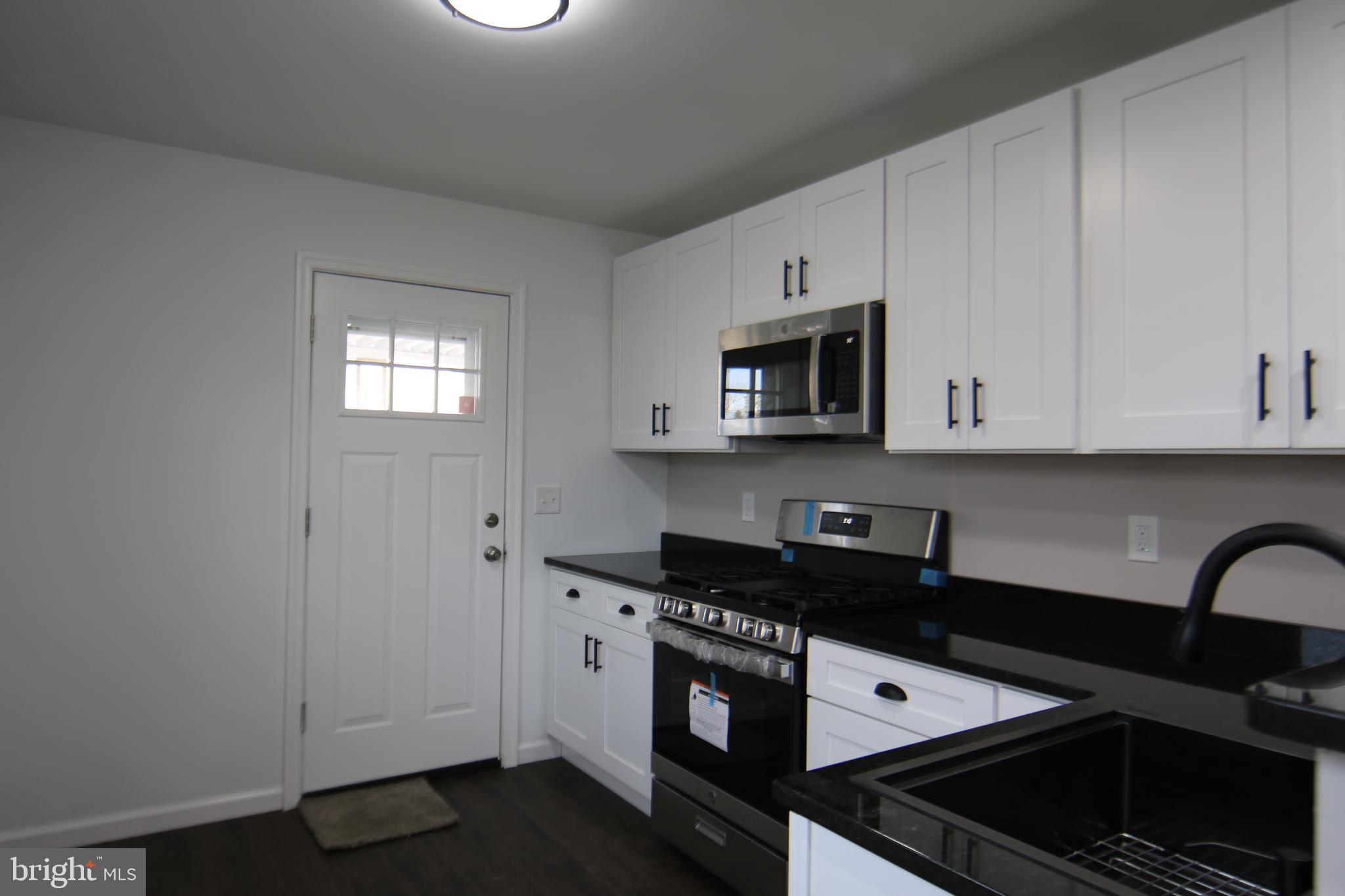 OAK HILLS - Residential