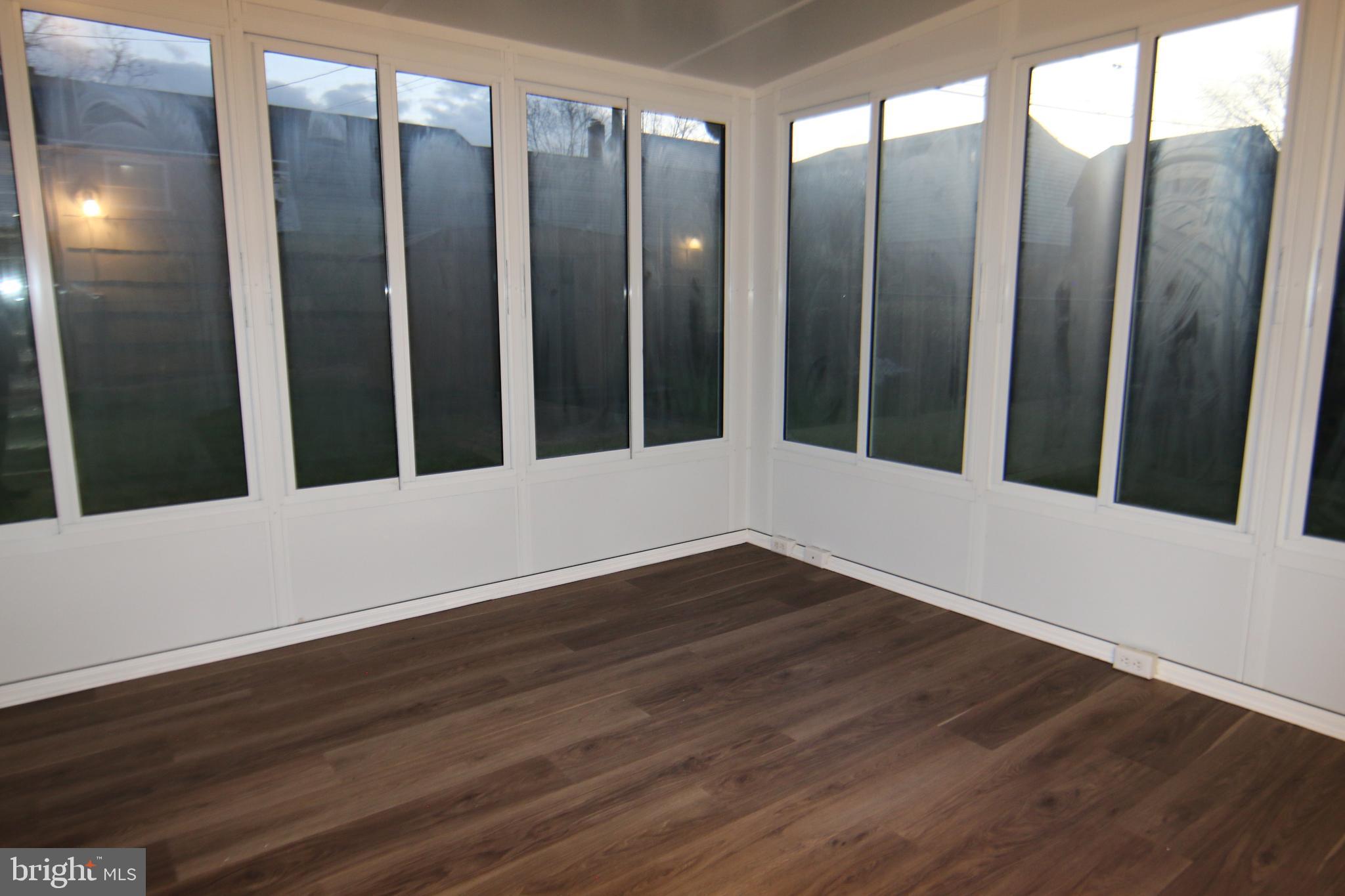 OAK HILLS - Residential