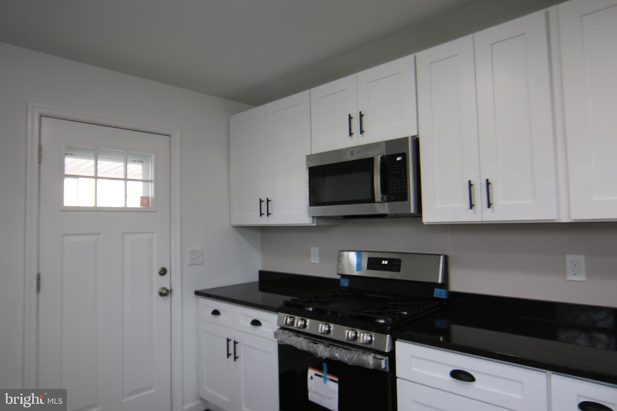 OAK HILLS - Residential