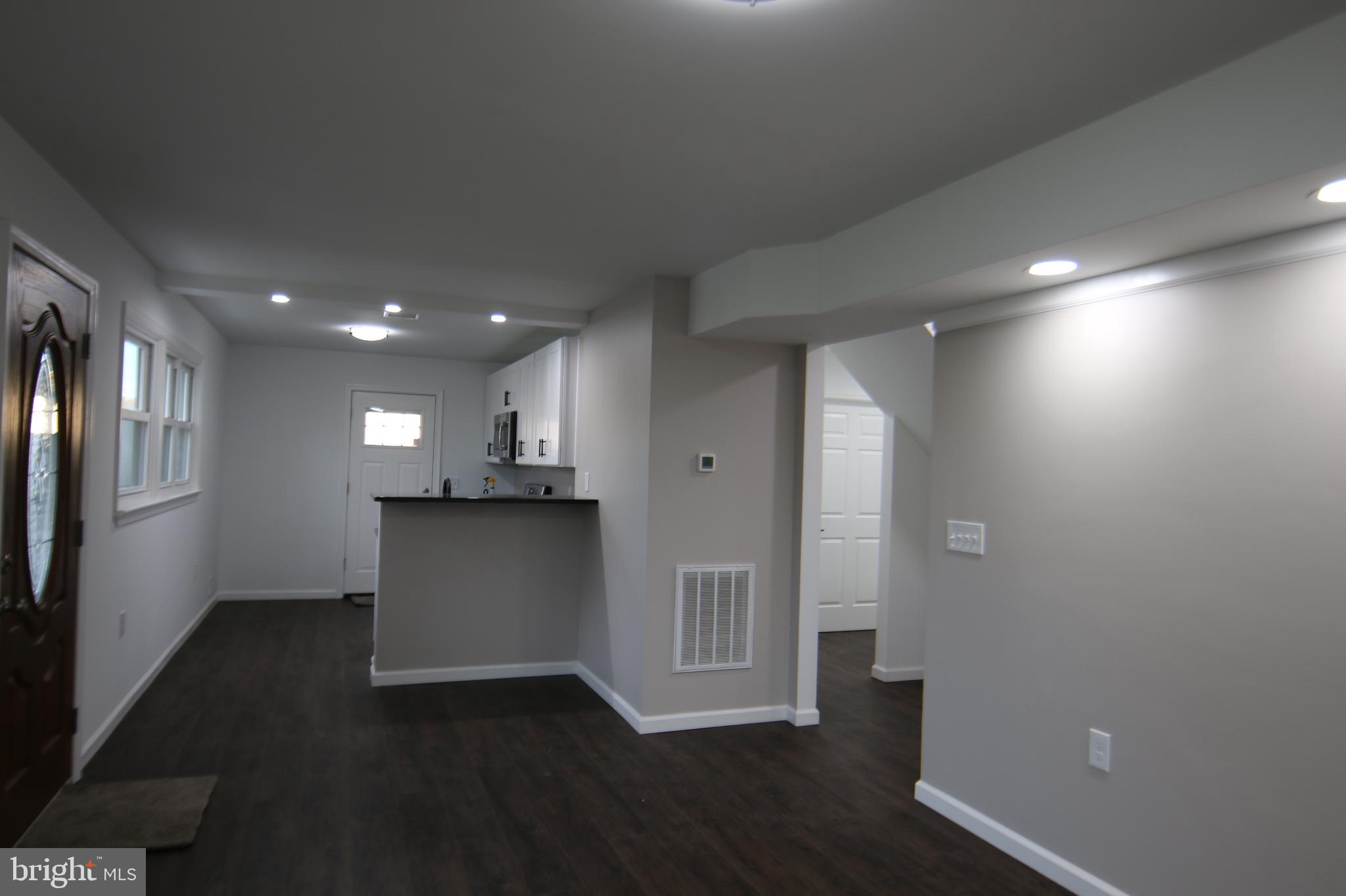 OAK HILLS - Residential