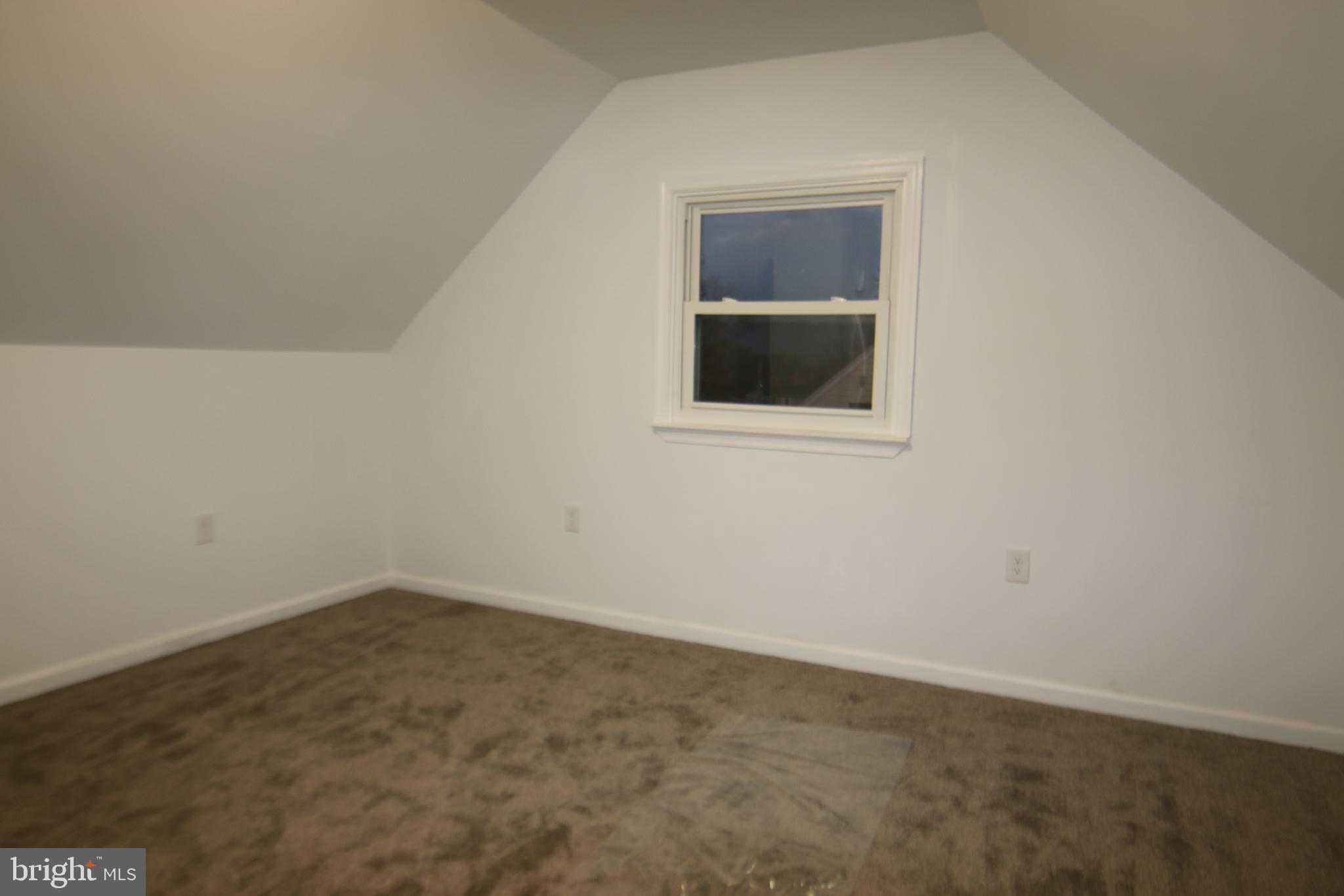 OAK HILLS - Residential